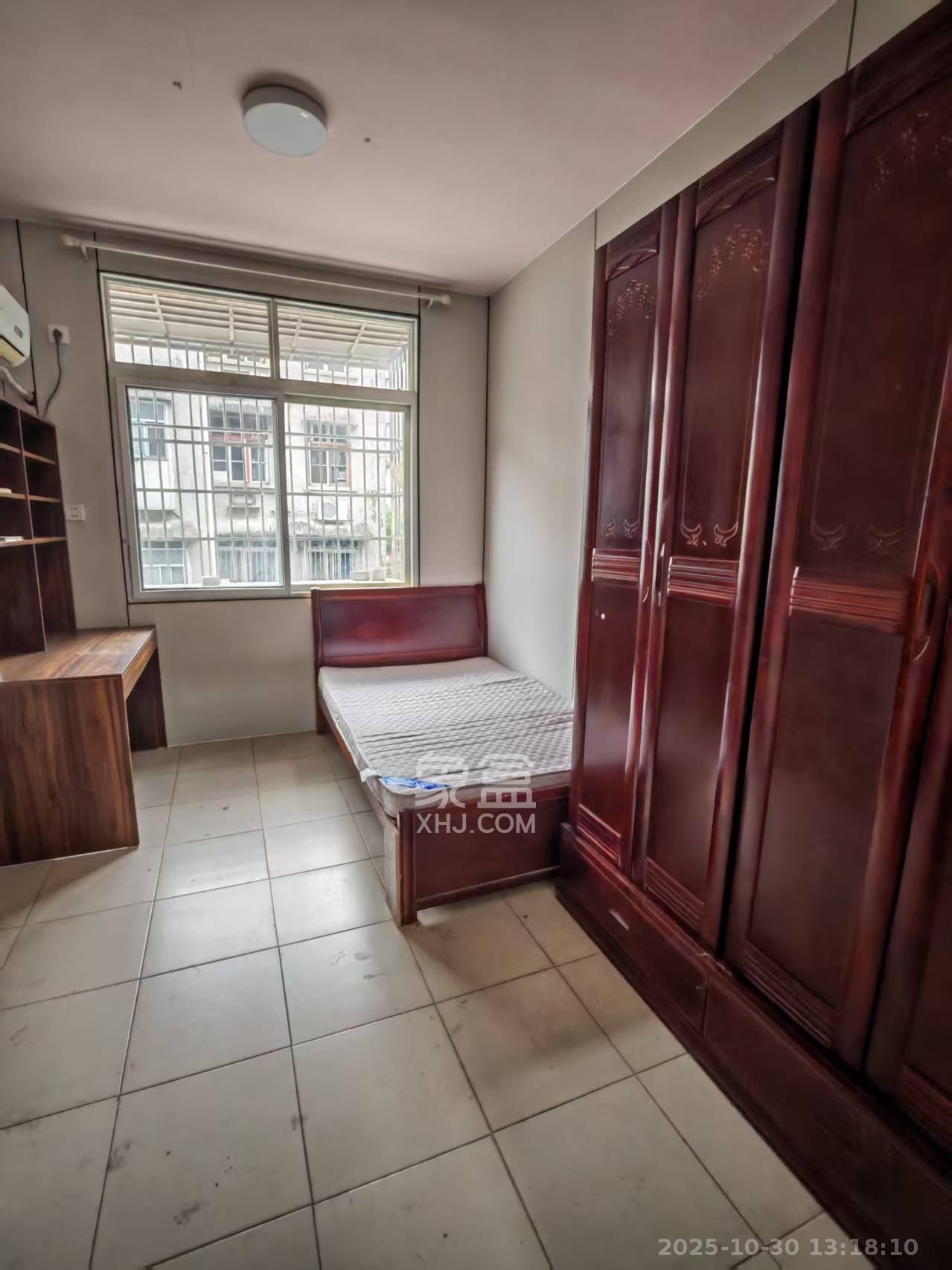 梅岭村  2室2厅1卫    1700.0元/月室内图