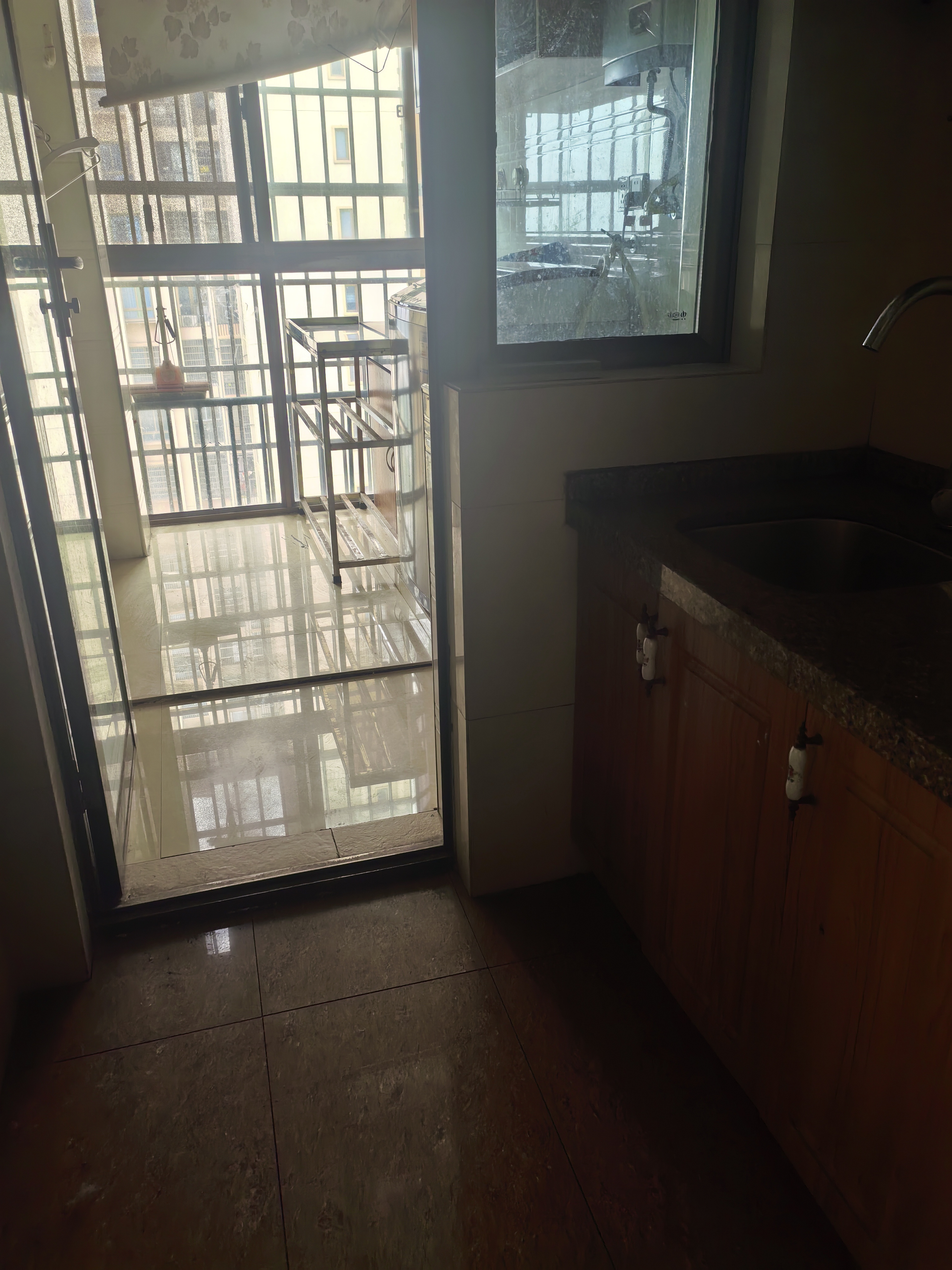 碧桂园  3室2厅1卫    1400.0元/月室内图