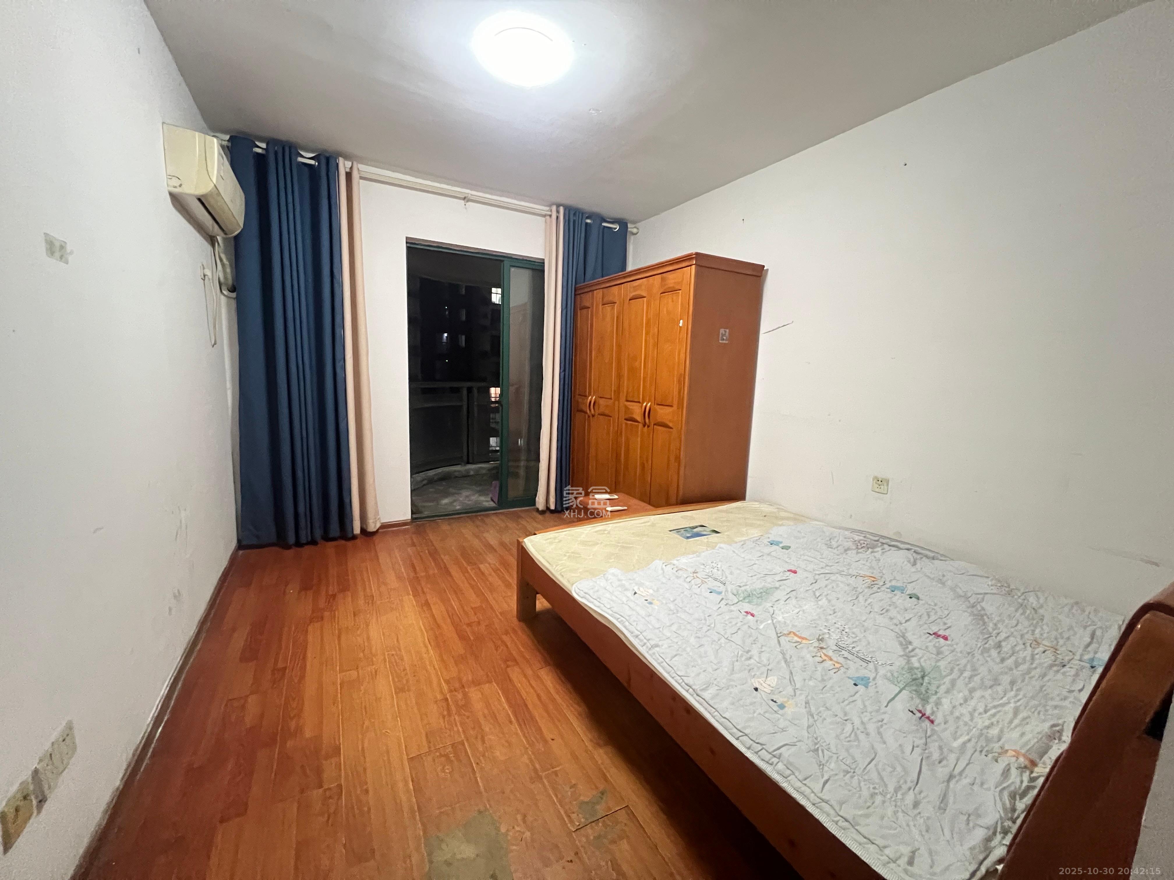 华盛世纪新城  3室2厅2卫    2800.0元/月 华盛世纪新城  3室2厅2卫    2800.0元/月室内图