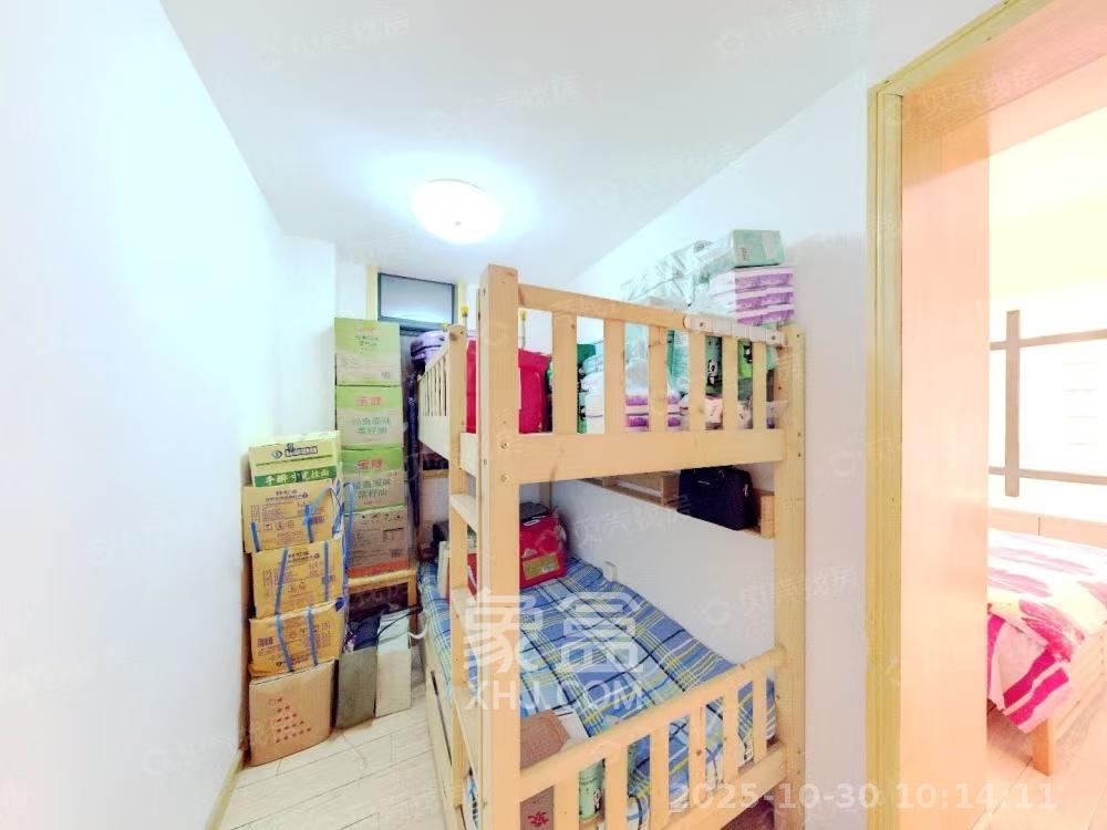 双湾国际(湘江御景花园)  3室2厅1卫    2000.0元/月 双湾国际(湘江御景花园)  3室2厅1卫    2000.0元/月室内图