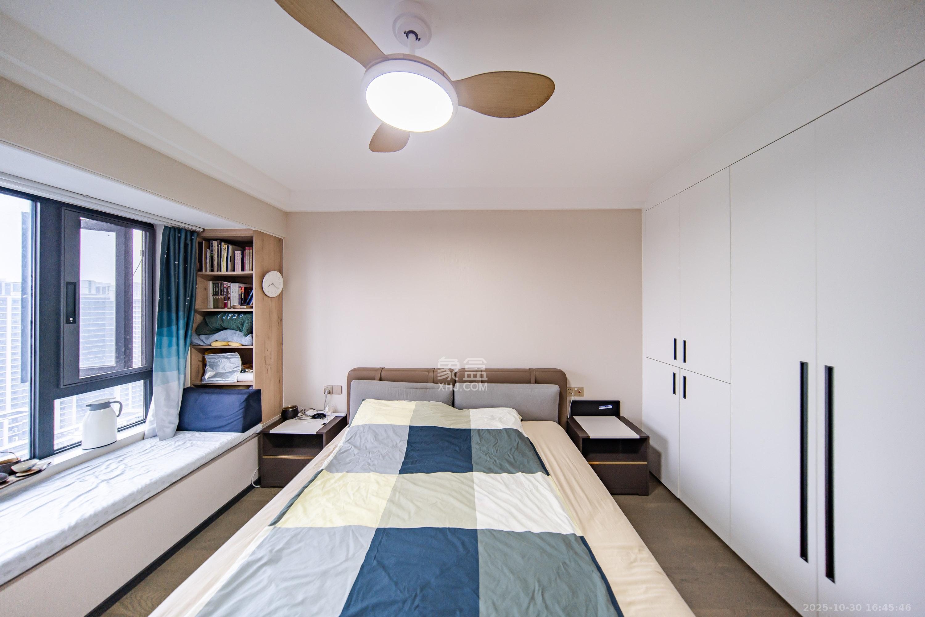 中海阅麓山一期  3室2厅2卫    149.8万卧室