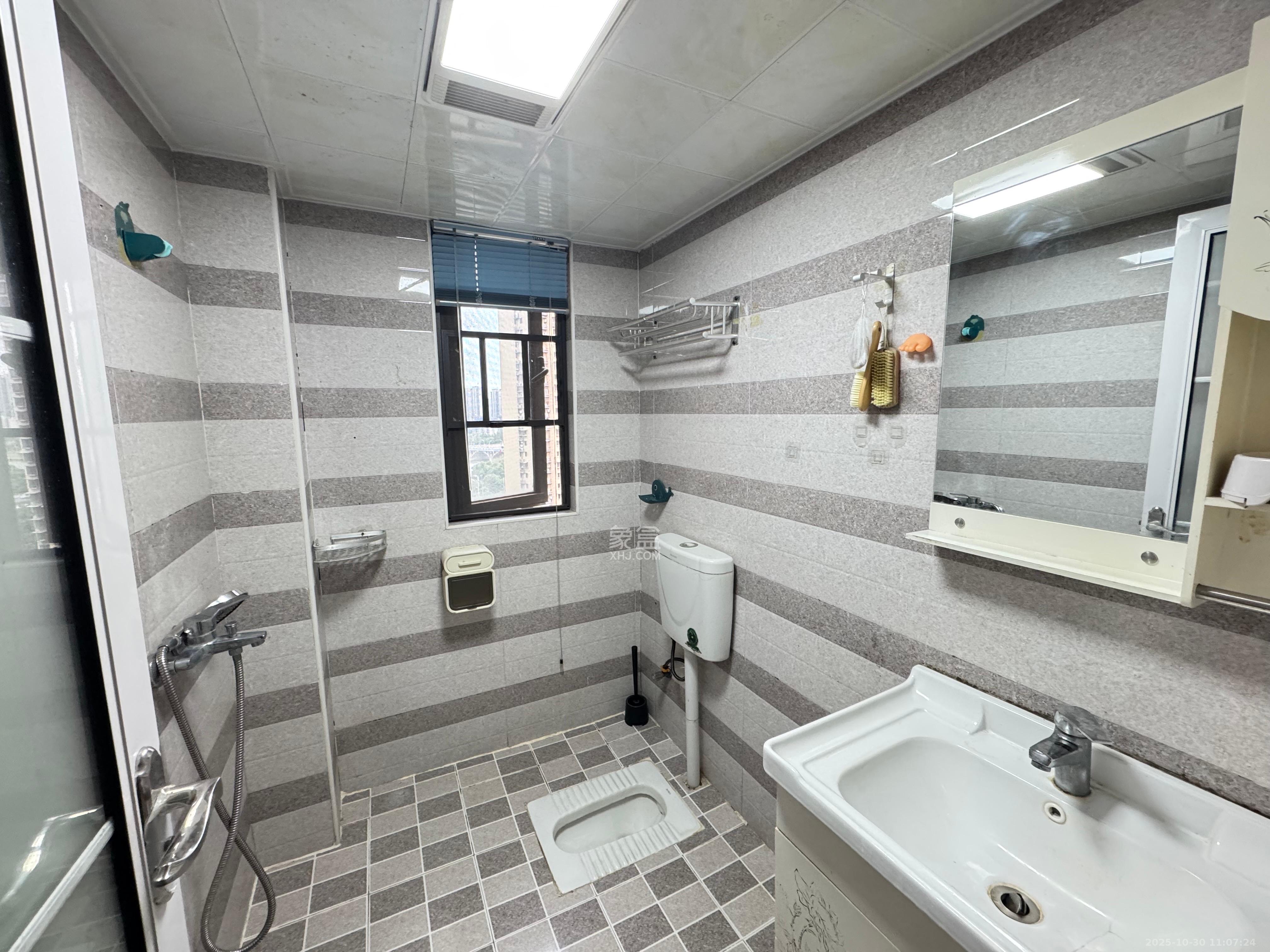 中欣楚天熙苑 2室2厅1卫 2100.0元/月 中欣楚天熙苑 2室2厅1卫 2100.0元/月室内图