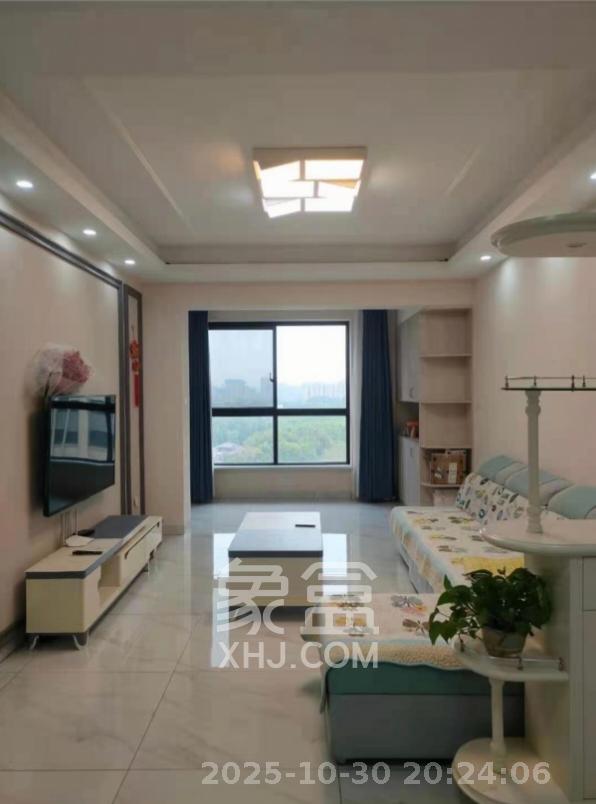 长房半岛蓝湾（观山月）  2室2厅1卫    2300.0元/月室内图