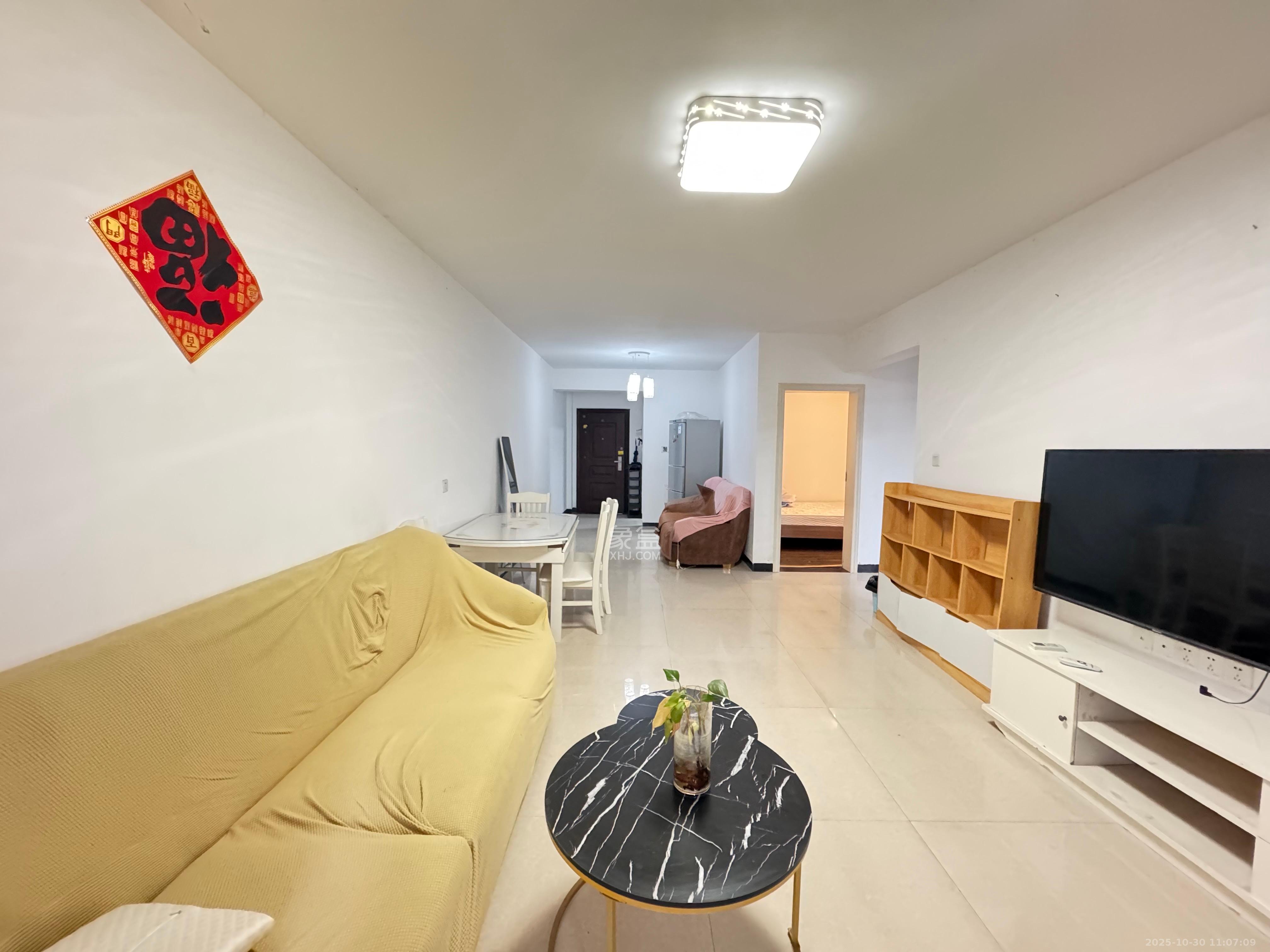 中欣楚天熙苑  2室2厅1卫    2100.0元/月室内图