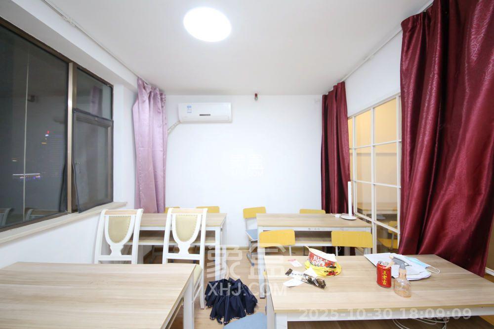 昊天大厦  2室1厅1卫    2500.0元/月室内图