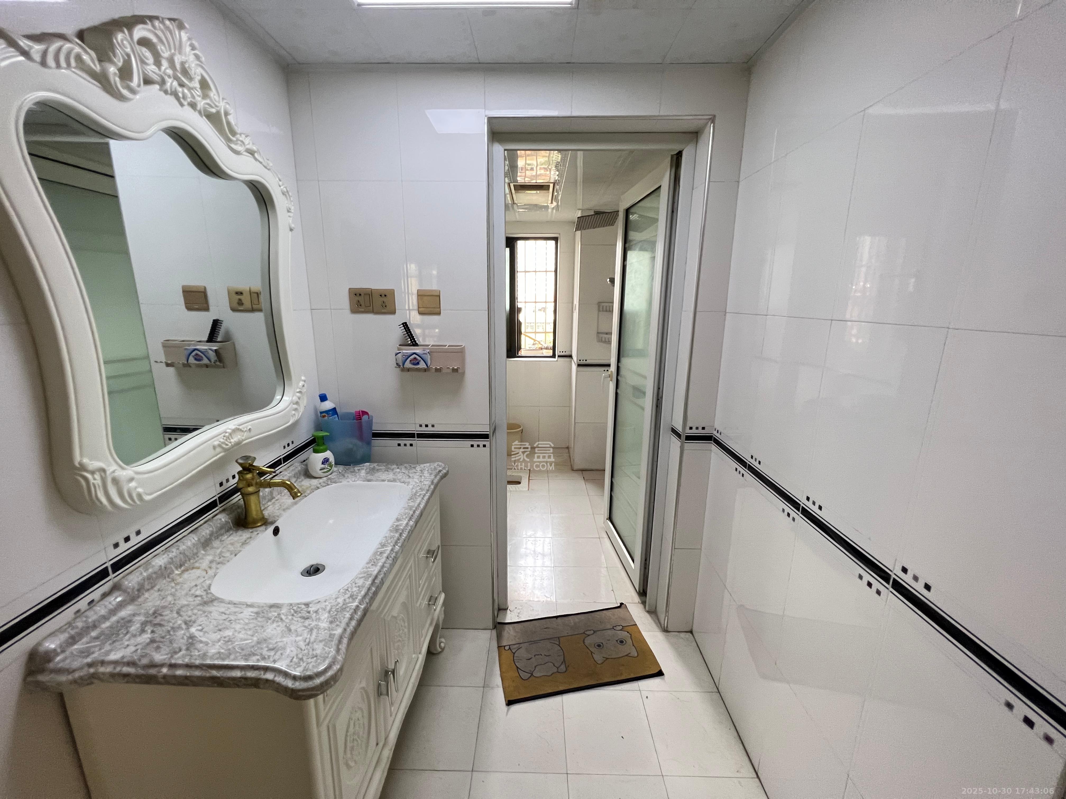 浏阳河畔家园  1室0厅0卫    2600.0元/月 浏阳河畔家园  1室0厅0卫    2600.0元/月室内图