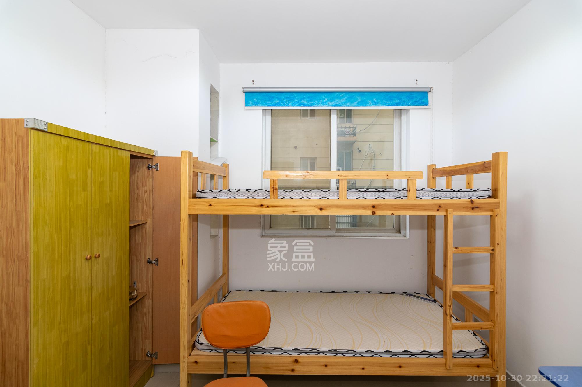 晟通城  3室1厅1卫    38.0万卧室