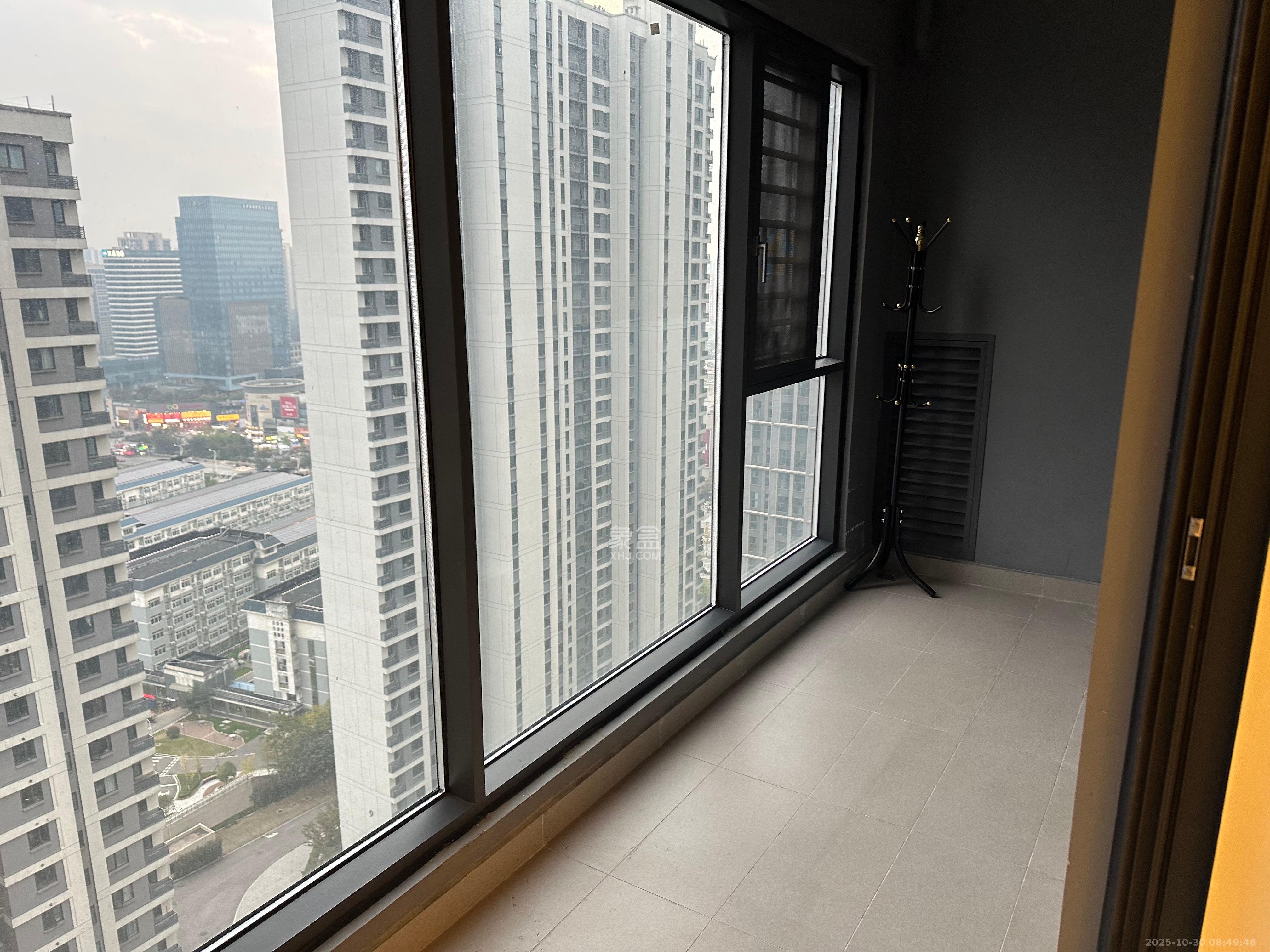 梅溪悦章  4室2厅2卫    4200.0元/月 梅溪悦章  4室2厅2卫    4200.0元/月室内图