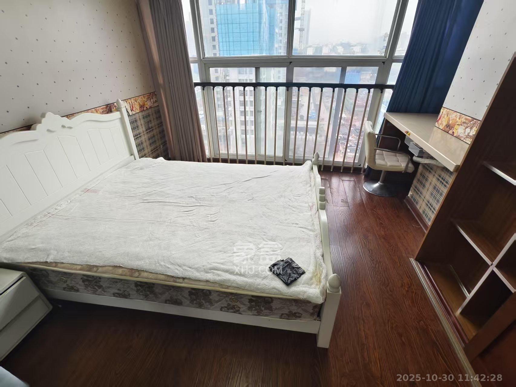 金色loft(鑫秋大厦) 2室1厅1卫 1900.0元/月 金色loft(鑫秋大厦) 2室1厅1卫 1900.0元/月室内图