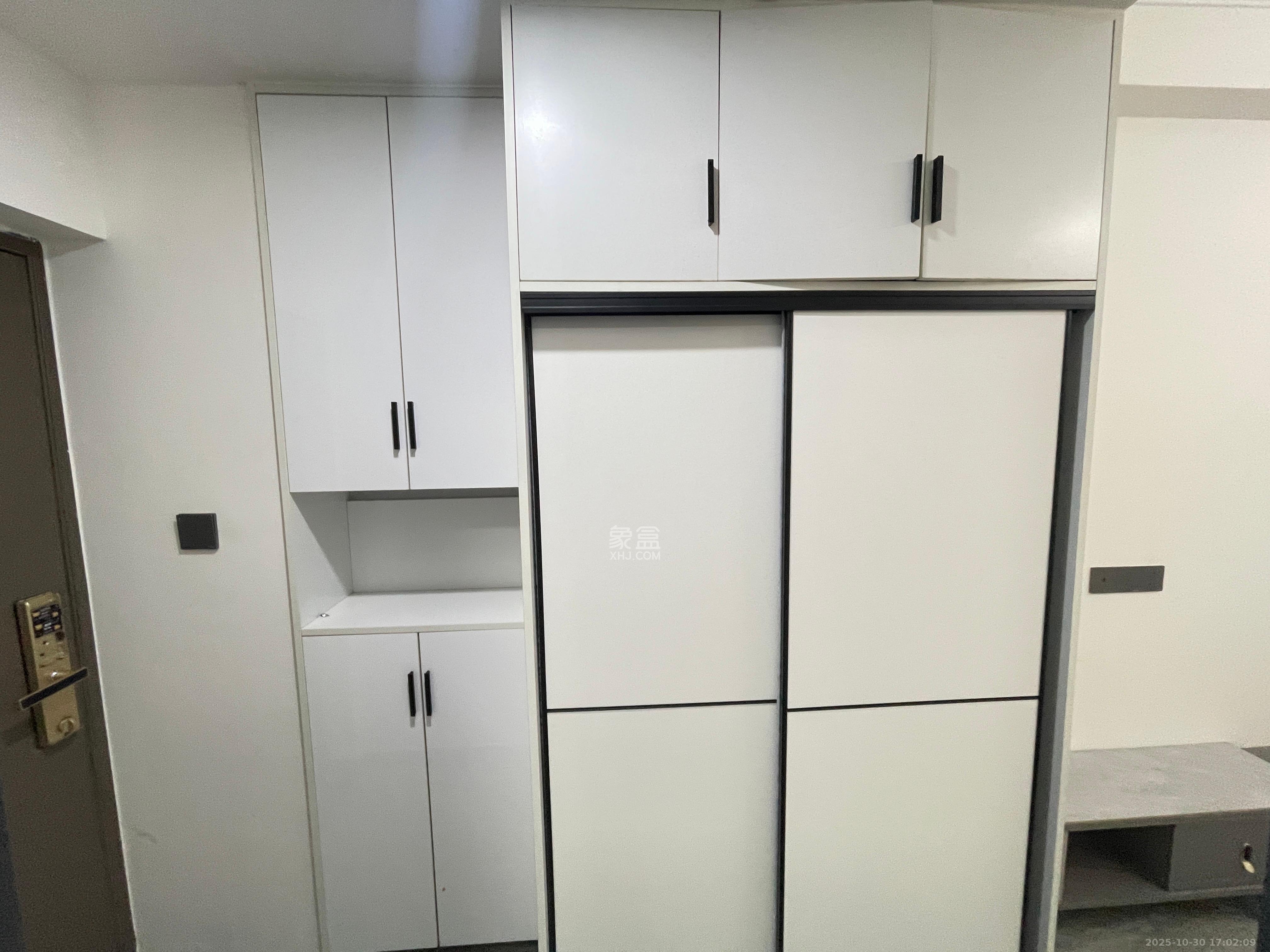 卓越伊景寓 1室1厅1卫 1500.0元/月 卓越伊景寓 1室1厅1卫 1500.0元/月室内图