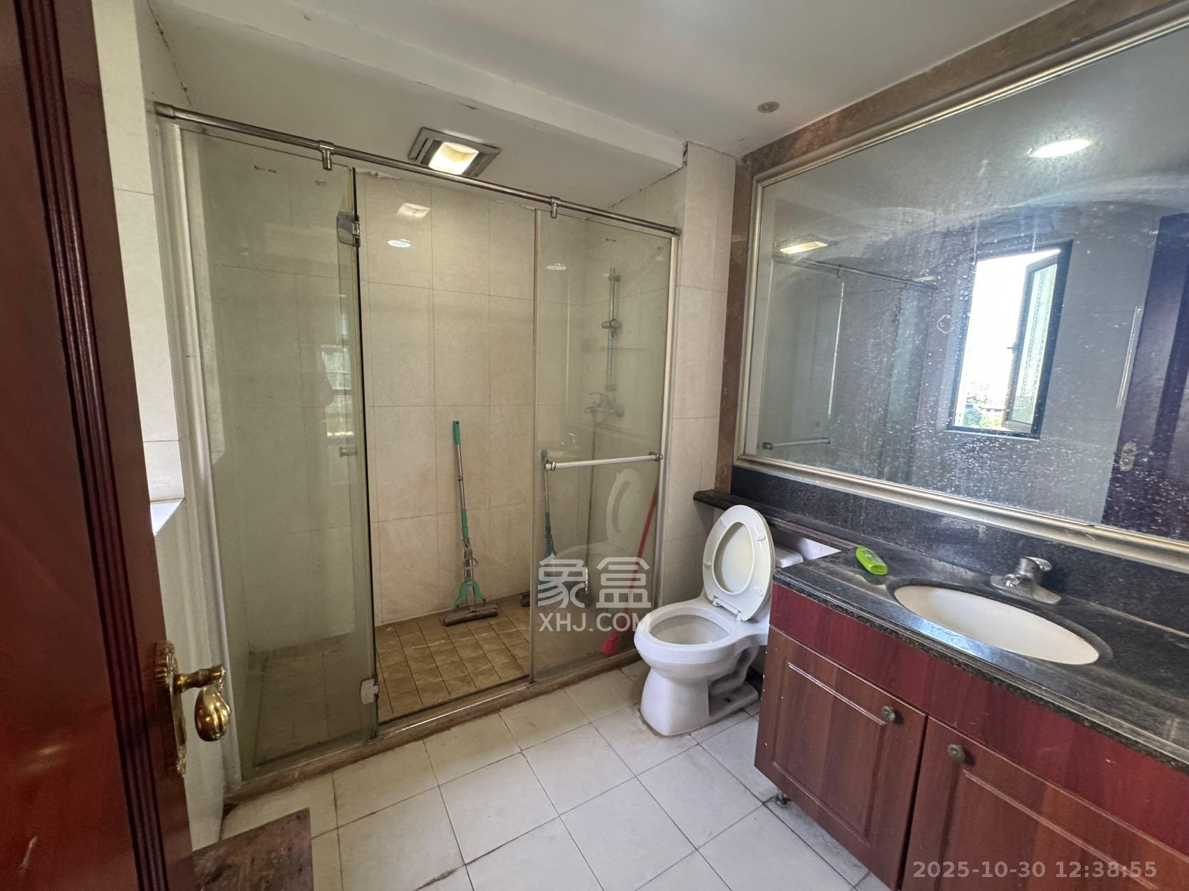 恒大绿洲  3室2厅2卫    2500.0元/月 恒大绿洲  3室2厅2卫    2500.0元/月室内图