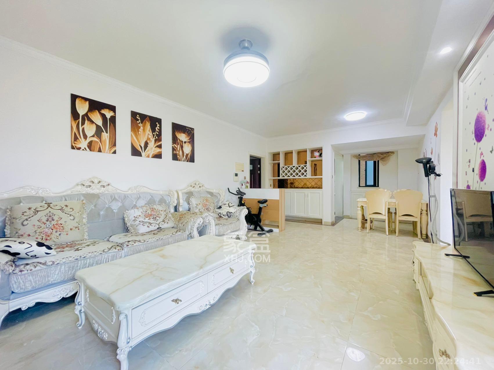 湘江锦绣  3室2厅1卫    2200.0元/月室内图