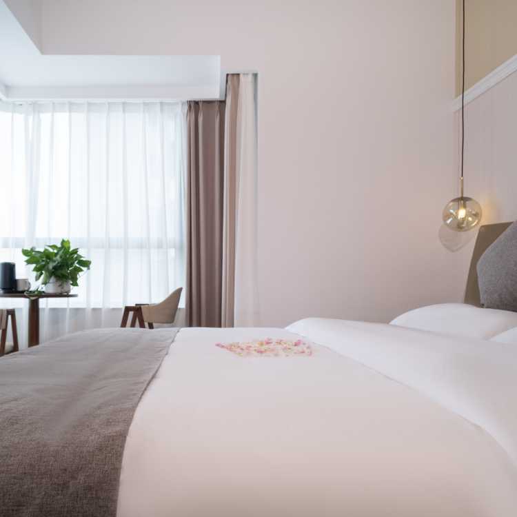 宁邦广场 4室2厅2卫 80.0万 宁邦广场 4室2厅2卫 80.0万客厅