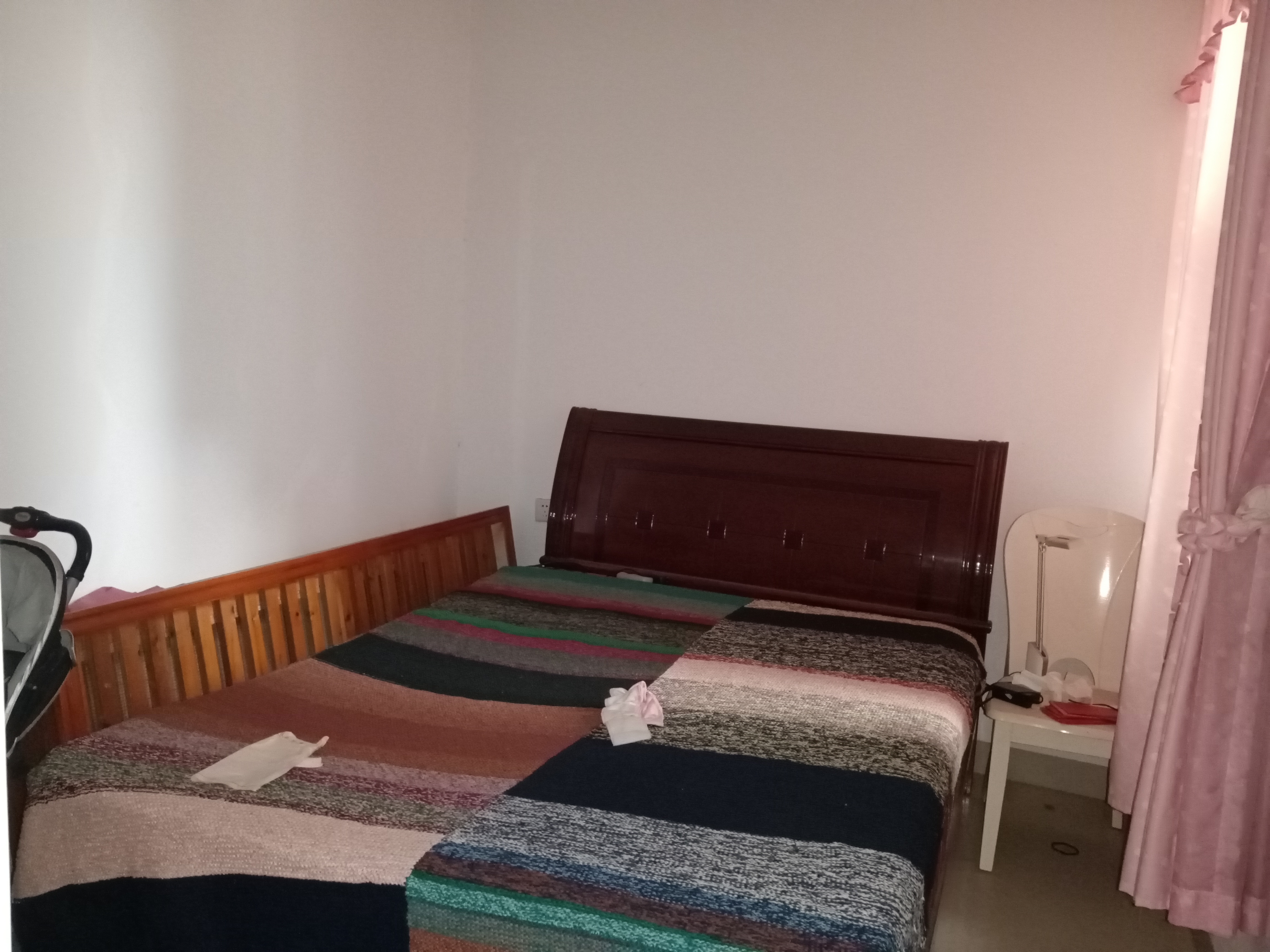 古城春天 2室2厅1卫 48.8万 古城春天 2室2厅1卫 48.8万卧室