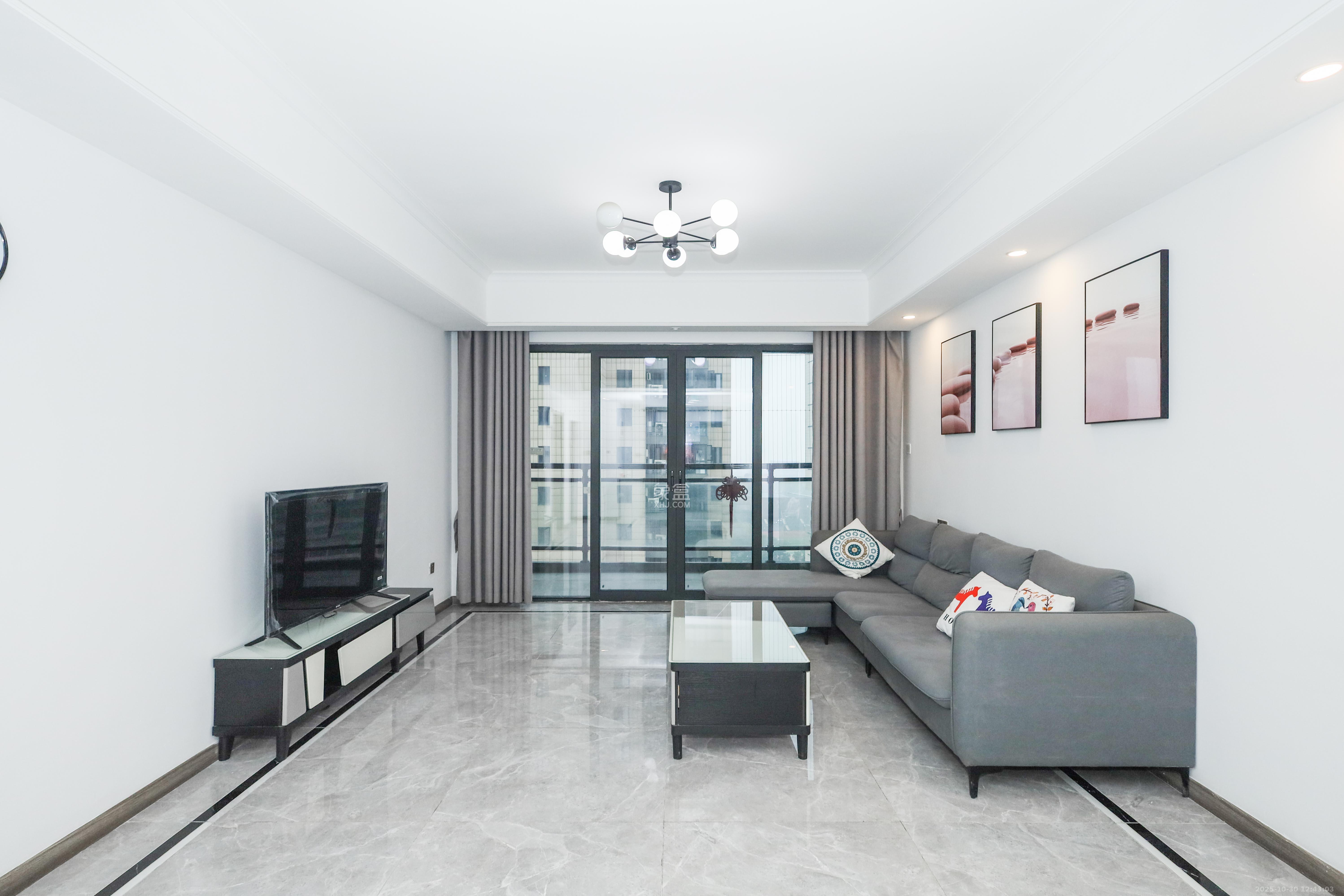 梦想新天地  4室2厅2卫    160.0万