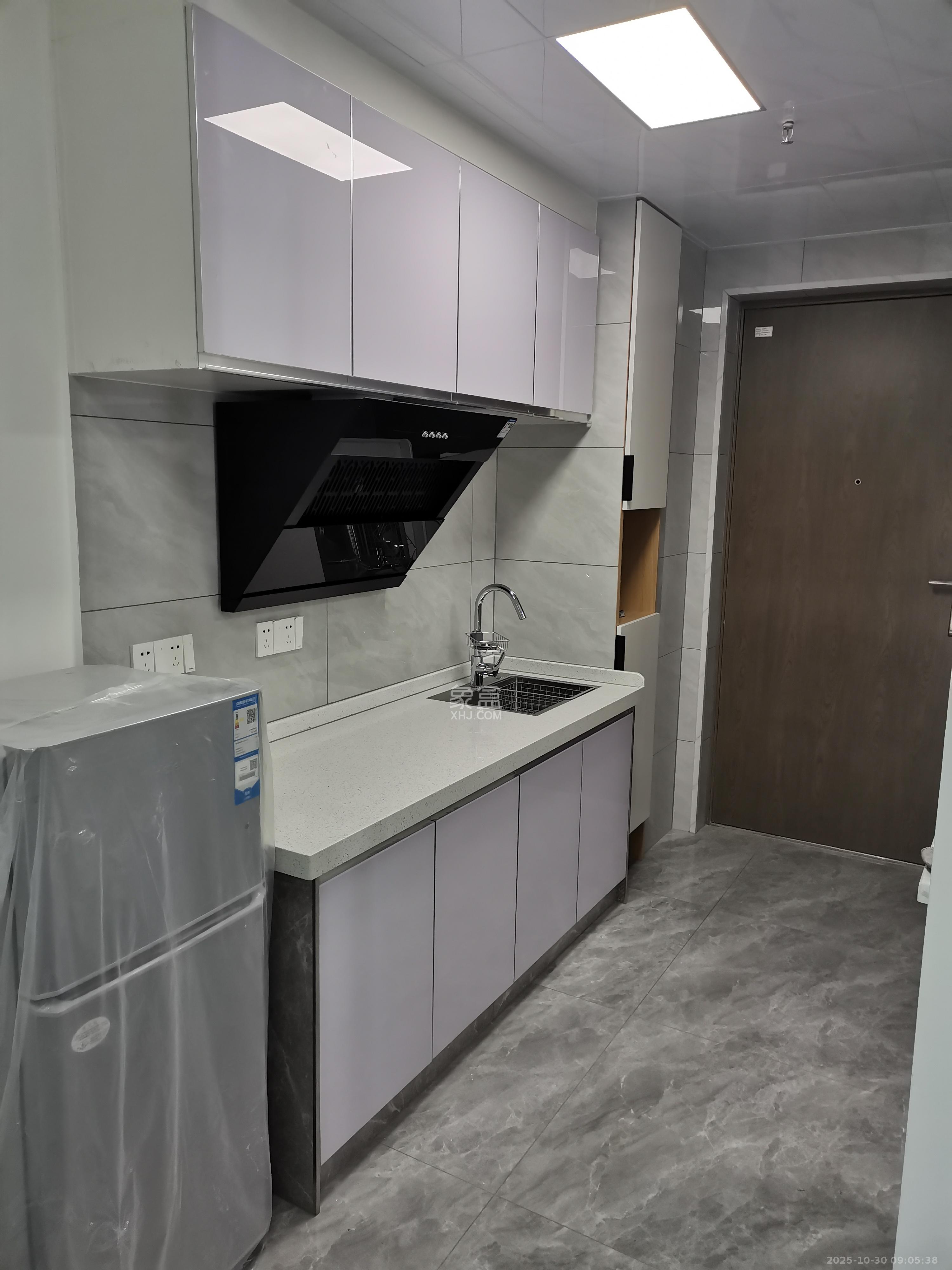 新城悦隽公园  1室1厅1卫    1200.0元/月室内图