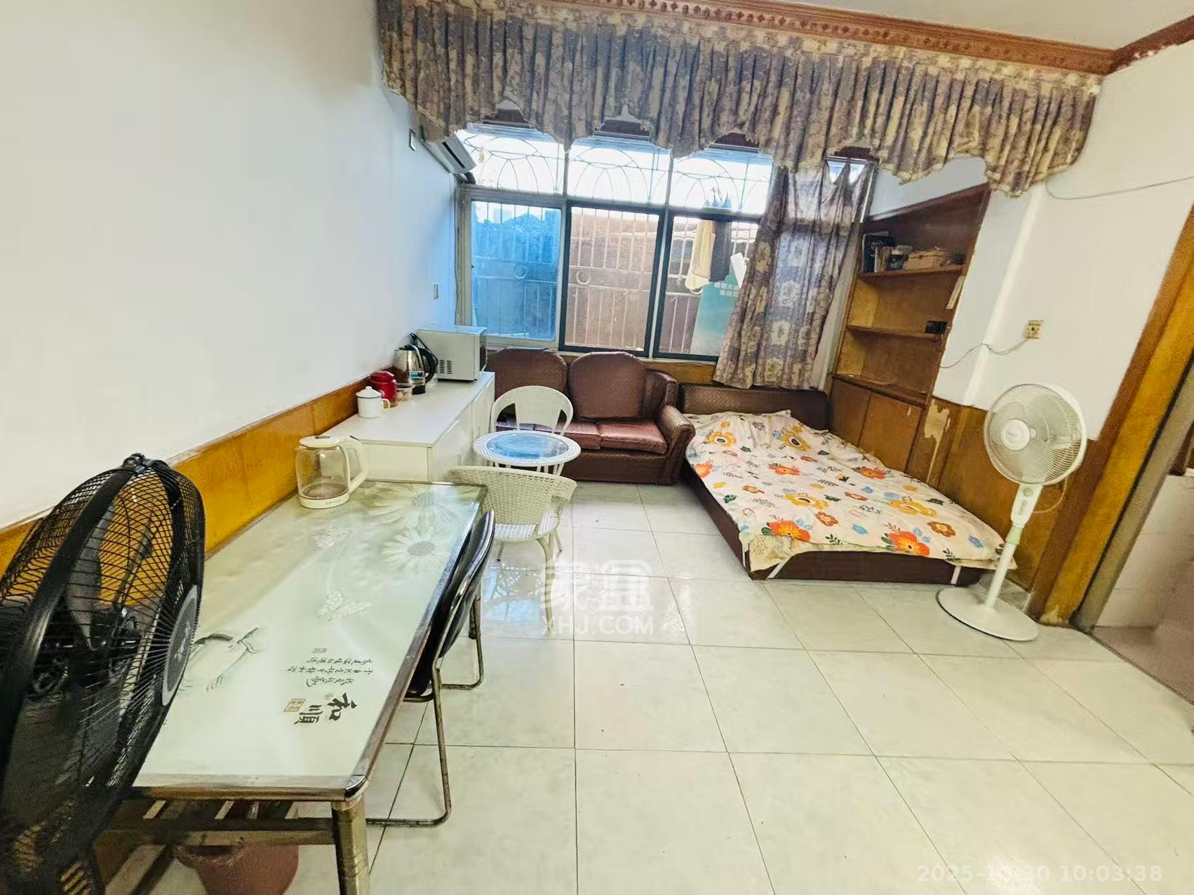 家兴公寓（洪家井）  1室1厅1卫    1400.0元/月室内图