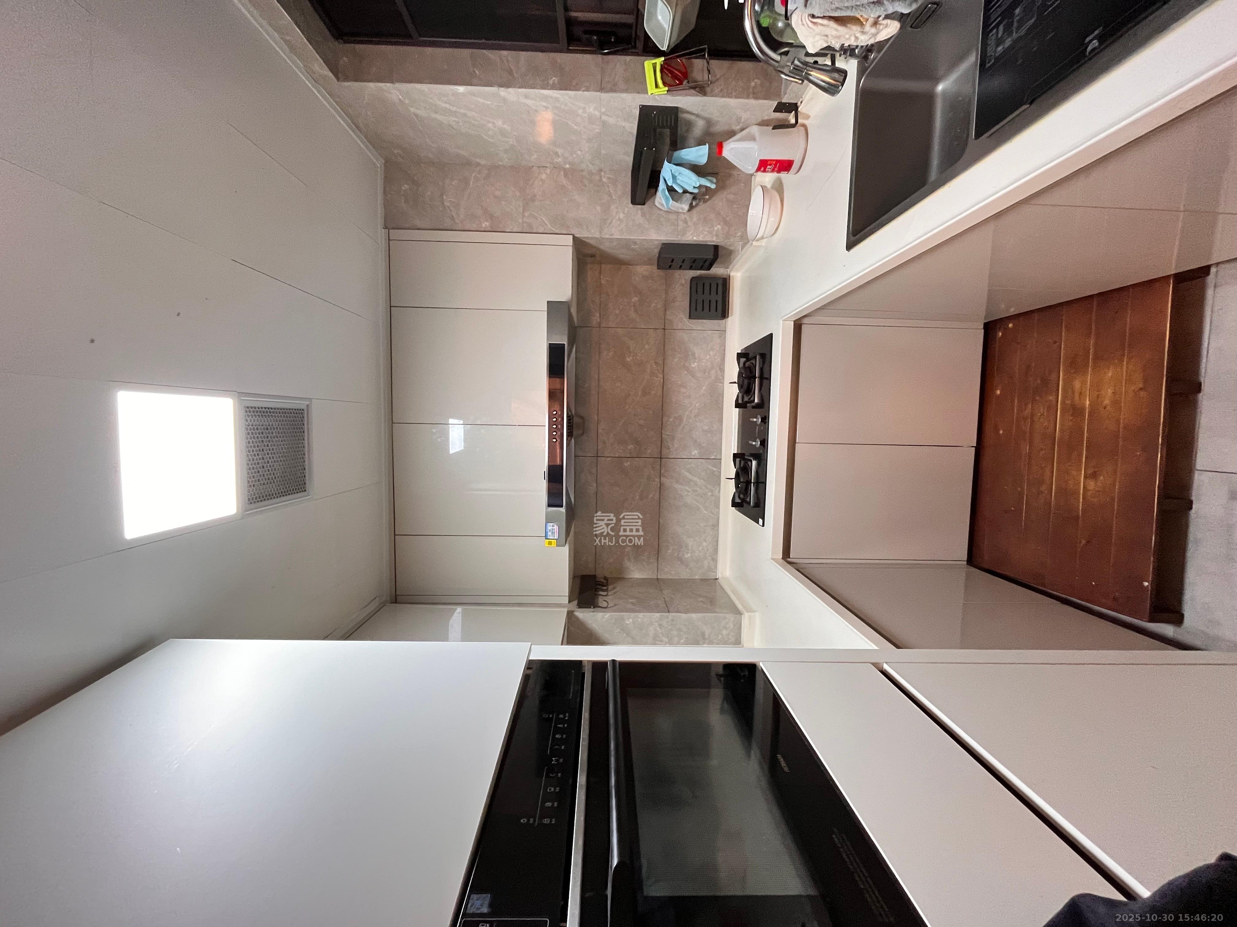 金茂建发泊悦  3室2厅2卫    4200.0元/月 金茂建发泊悦  3室2厅2卫    4200.0元/月室内图