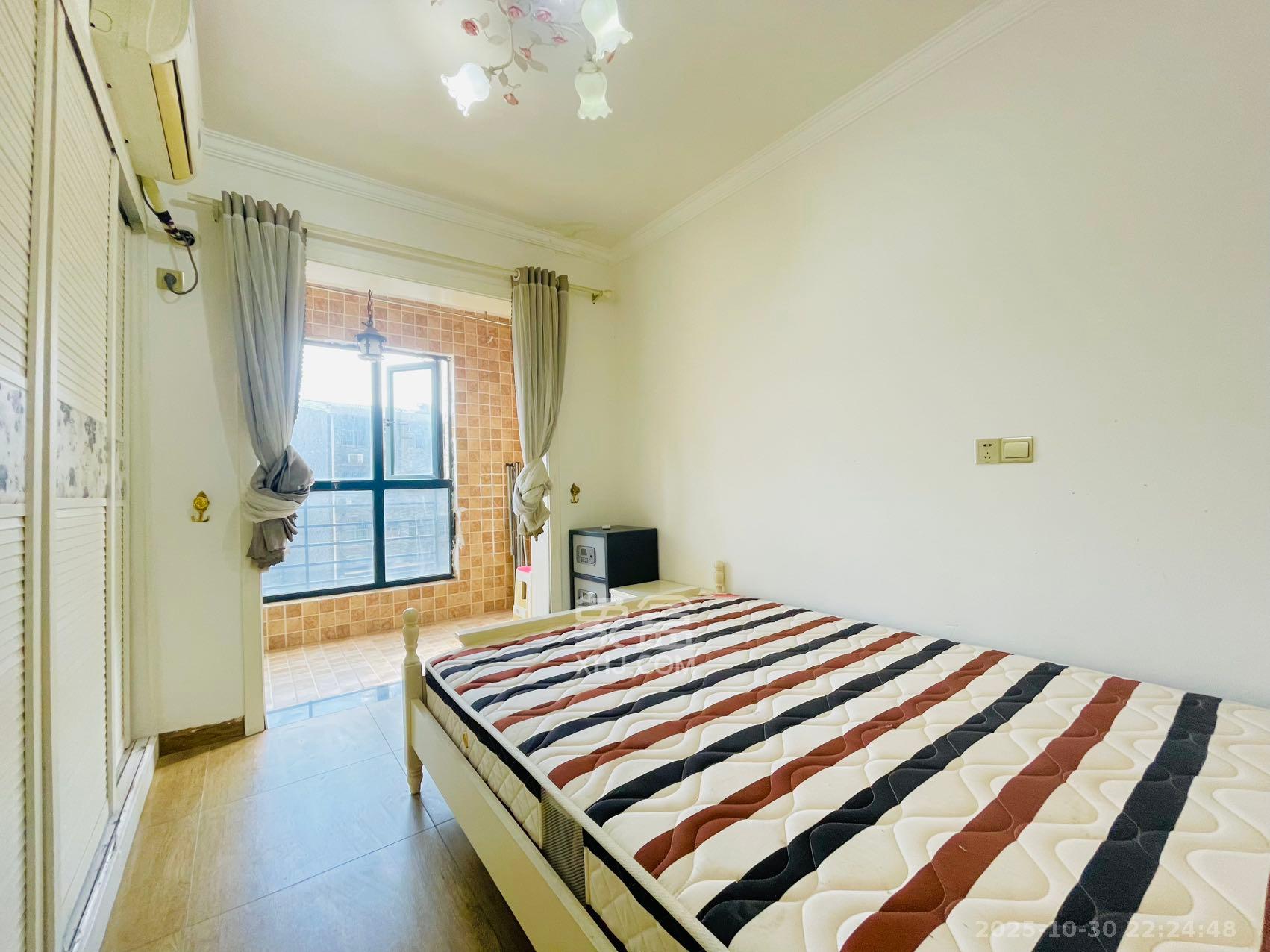 湘江锦绣  3室2厅1卫    2200.0元/月室内图