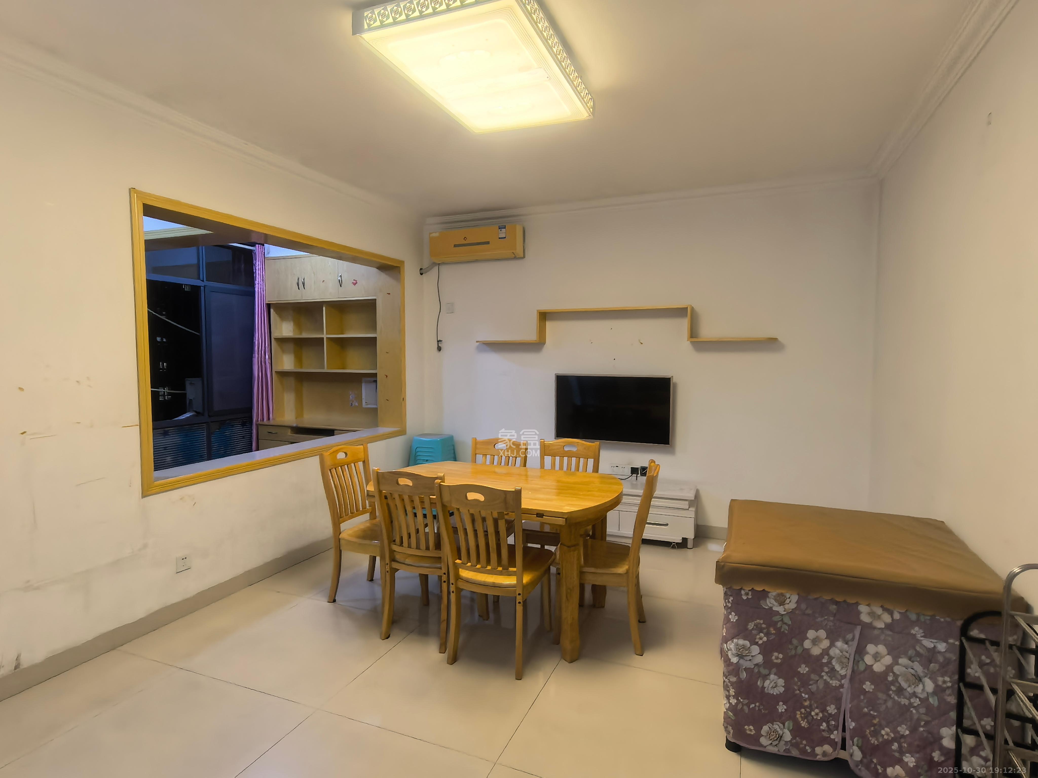 深业睿城  3室2厅1卫    1900.0元/月 深业睿城  3室2厅1卫    1900.0元/月室内图