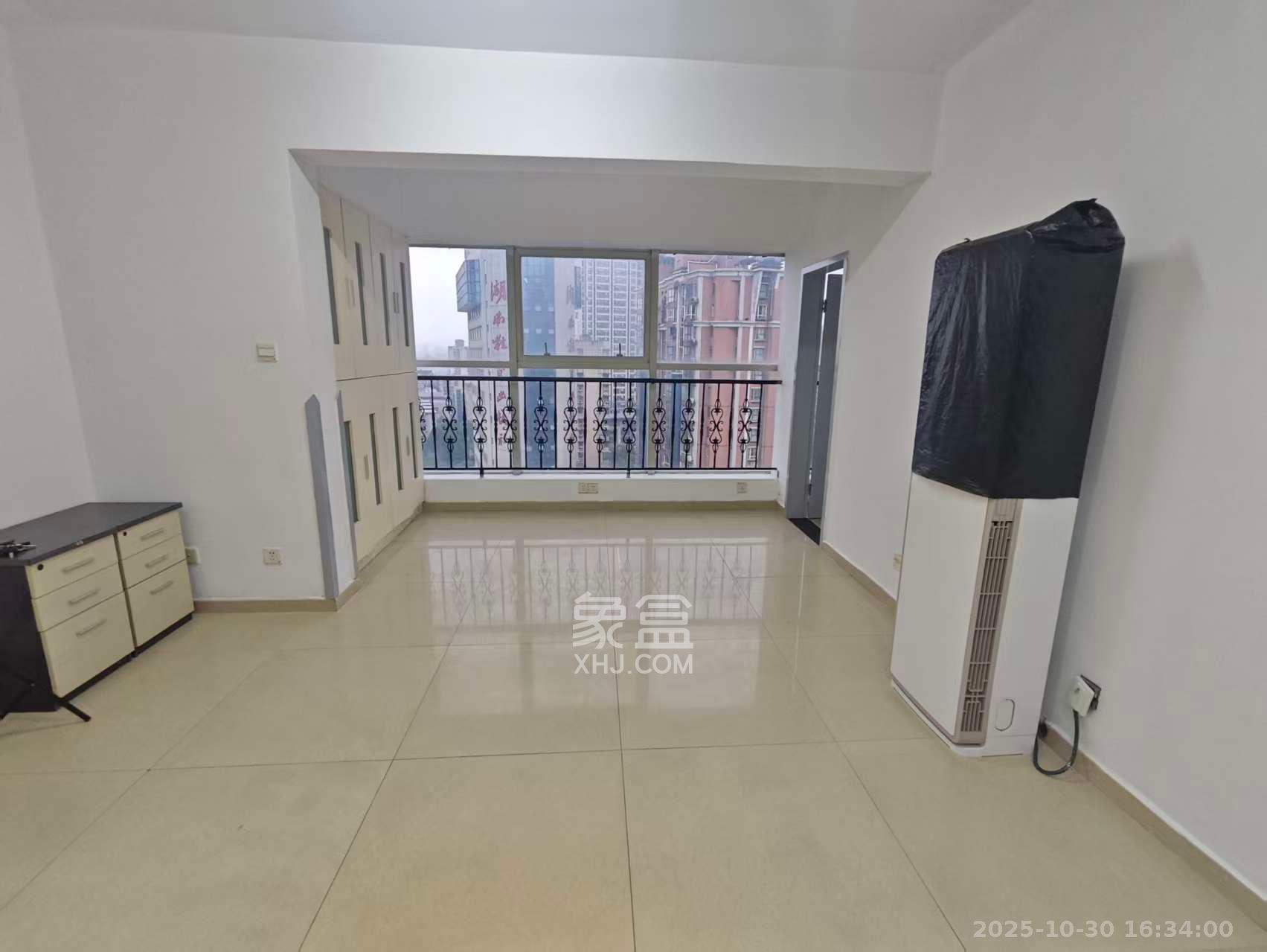 兴威名座  3室2厅1卫    3500.0元/月