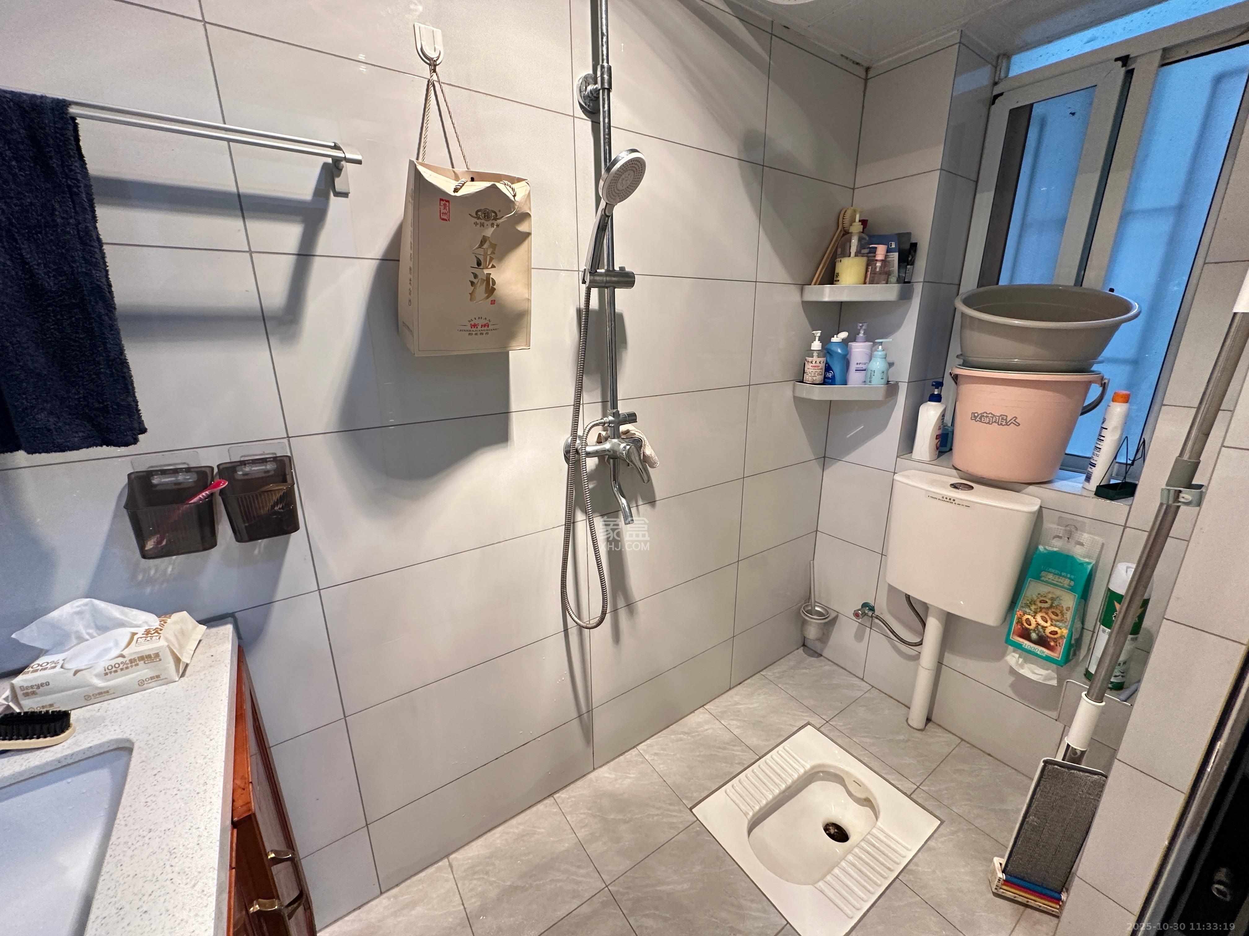 东瓜山二村  2室1厅1卫    1800.0元/月 东瓜山二村  2室1厅1卫    1800.0元/月室内图