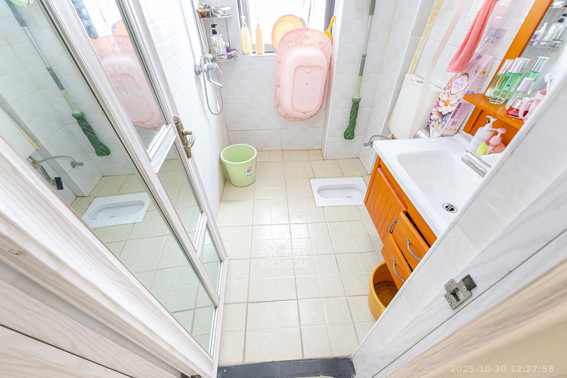 润和之悦(金泽园)  3室2厅2卫    62.0万 润和之悦(金泽园)  3室2厅2卫    62.0万卫生间