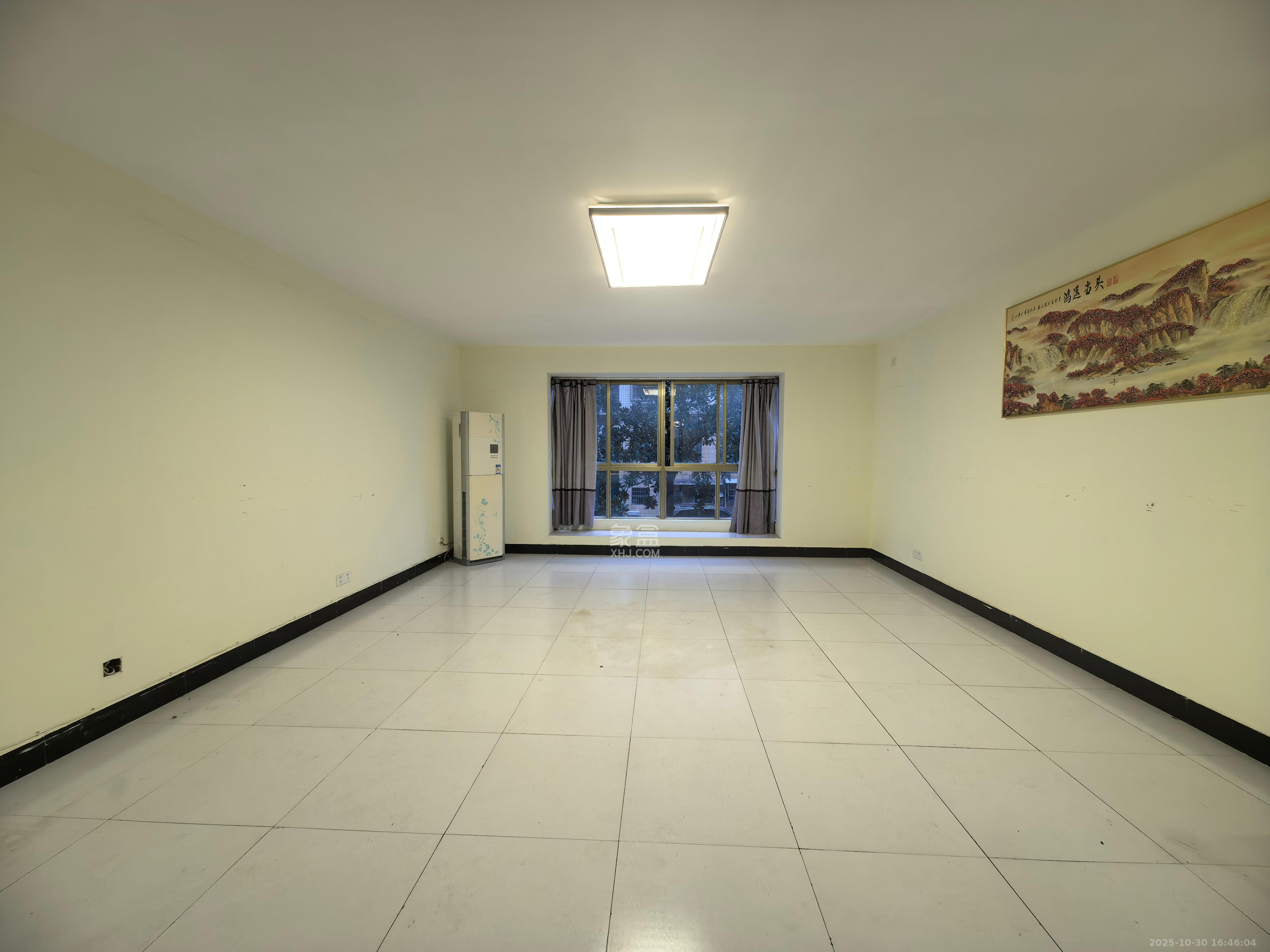 金峰小区南院  5室2厅3卫    4000.0元/月 金峰小区南院  5室2厅3卫    4000.0元/月室内图