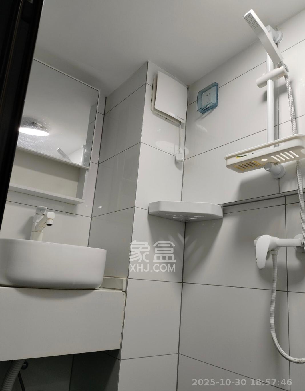 金茂建发泊悦  2室1厅2卫    1800.0元/月 金茂建发泊悦  2室1厅2卫    1800.0元/月室内图