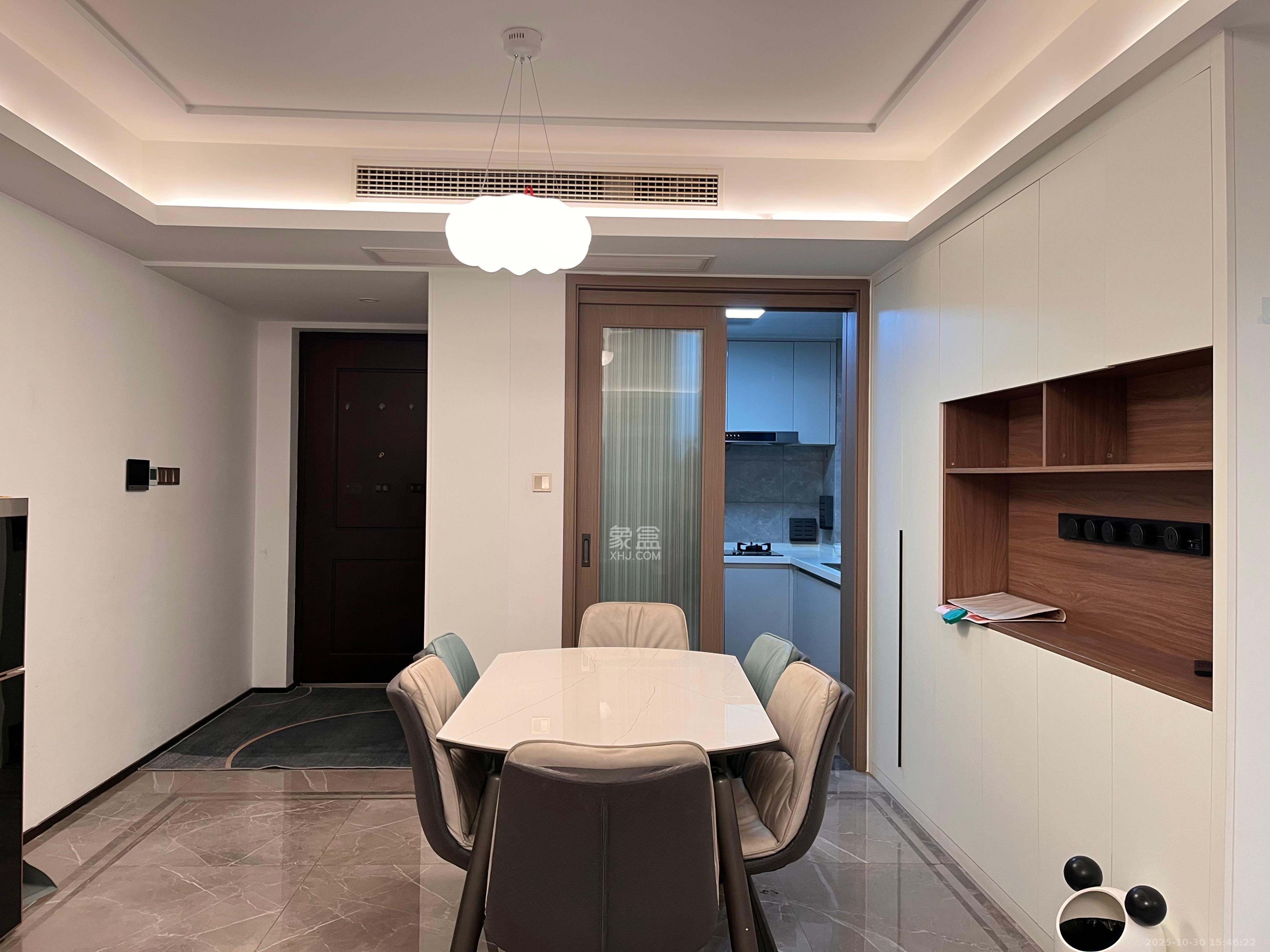 金茂建发泊悦  3室2厅2卫    4200.0元/月室内图