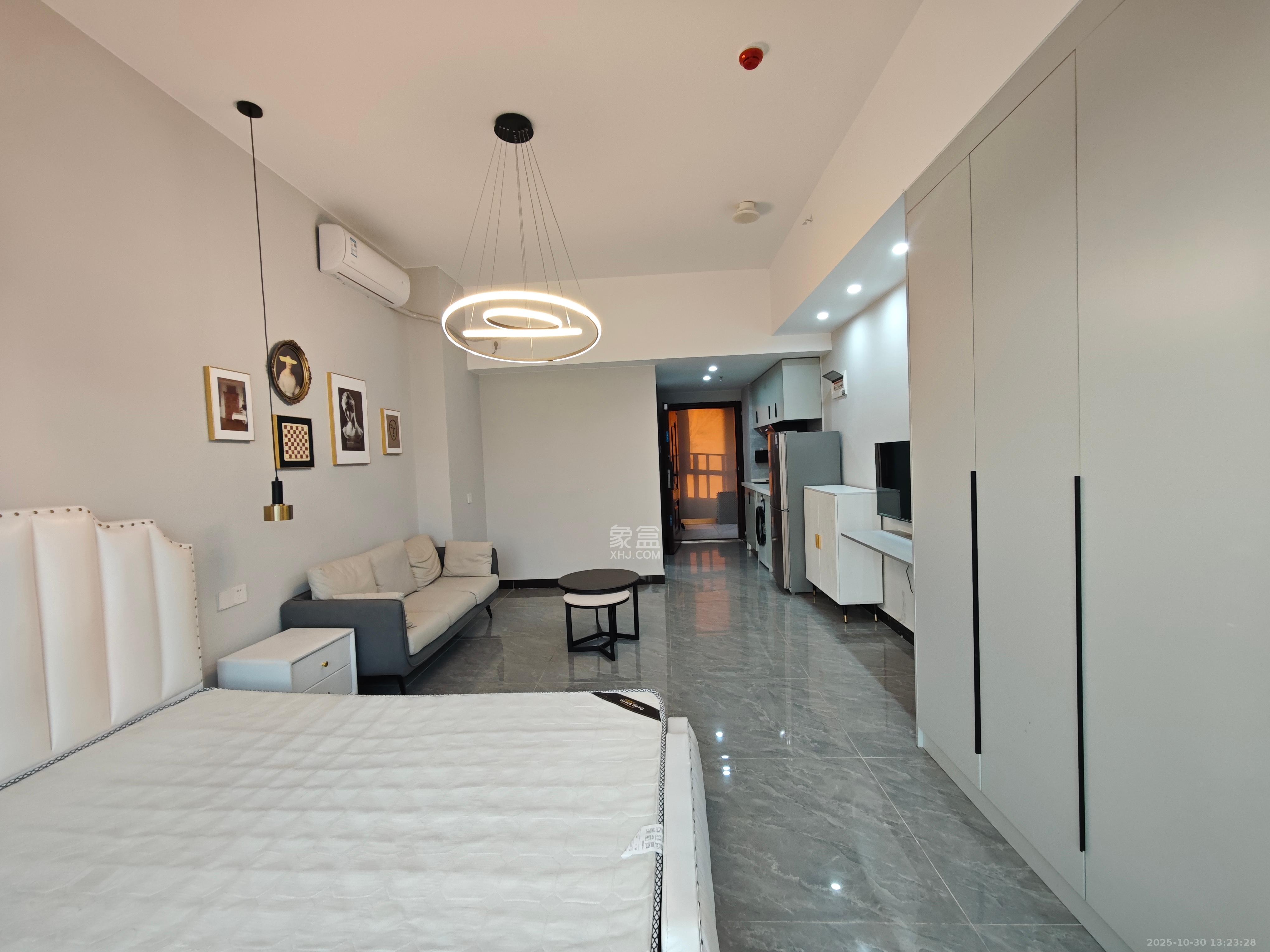 润和国际广场 1室0厅0卫 1650.0元/月 润和国际广场 1室0厅0卫 1650.0元/月室内图