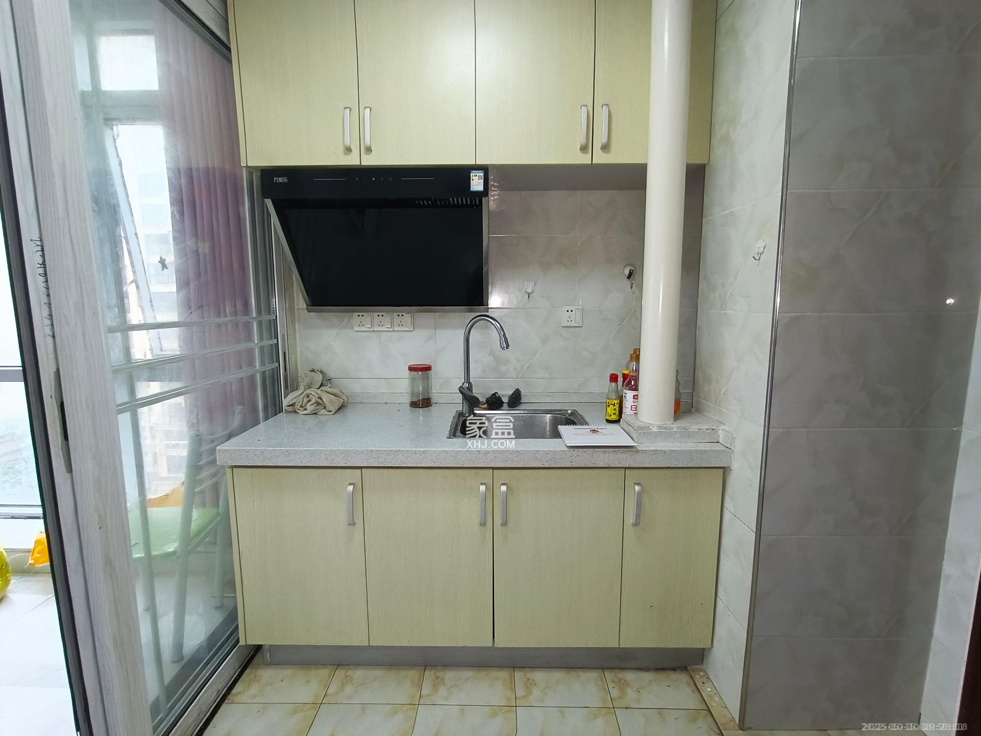 奥克斯缔壹城  1室1厅1卫    1500.0元/月 奥克斯缔壹城  1室1厅1卫    1500.0元/月室内图