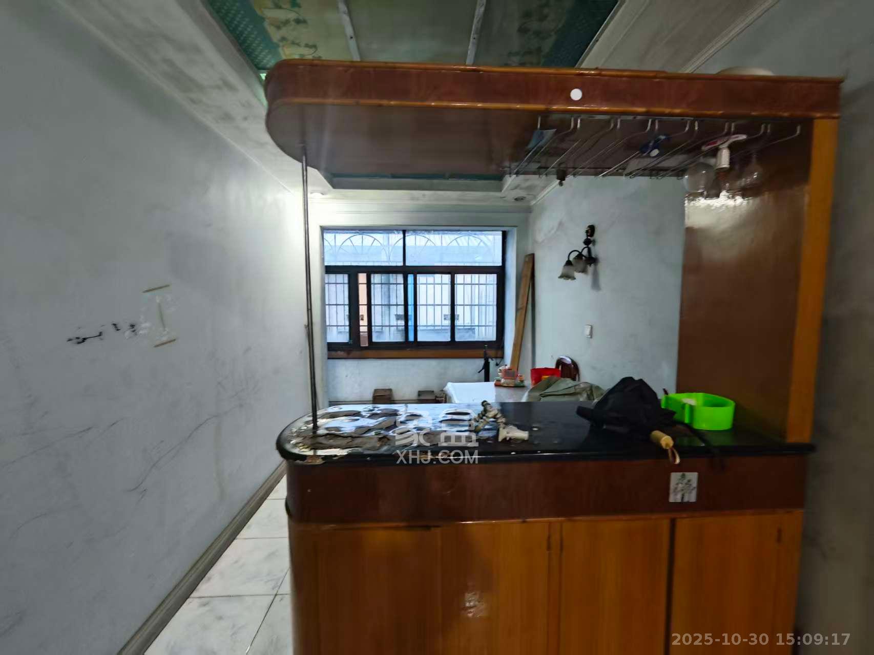 星沙二区  3室2厅1卫    1300.0元/月室内图