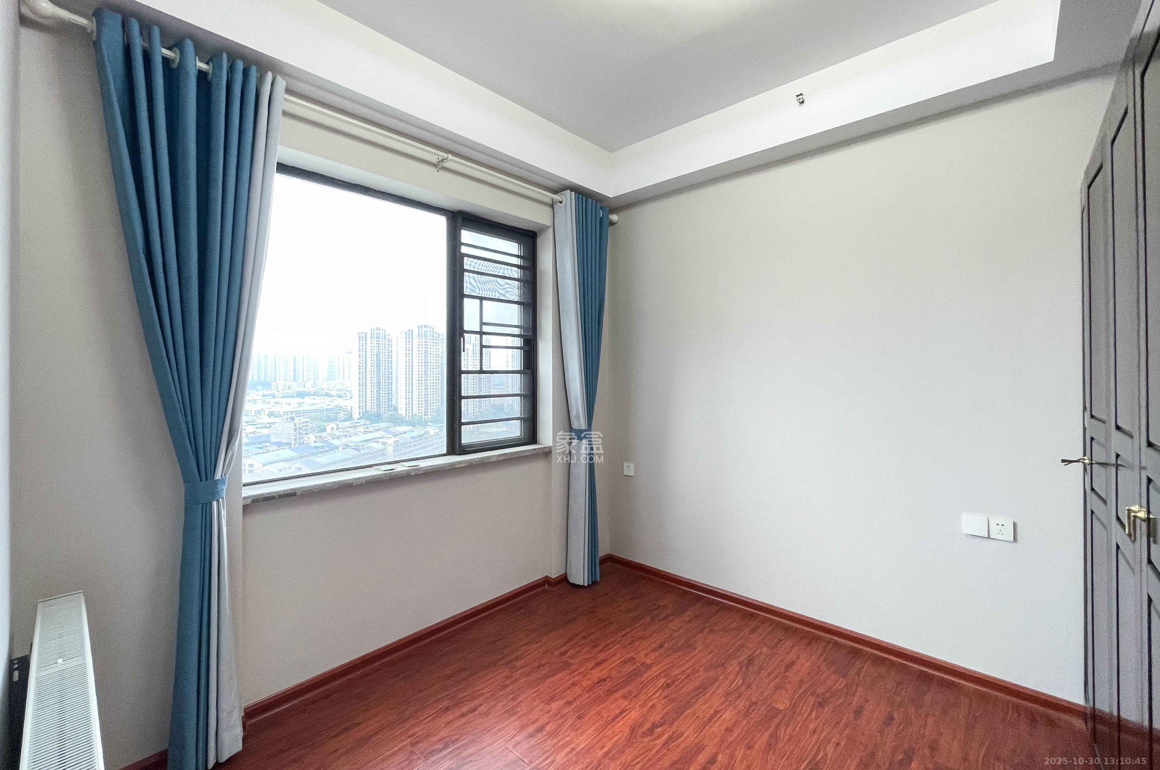 达美溪湖湾  4室2厅2卫    335.0万 达美溪湖湾  4室2厅2卫    335.0万其他