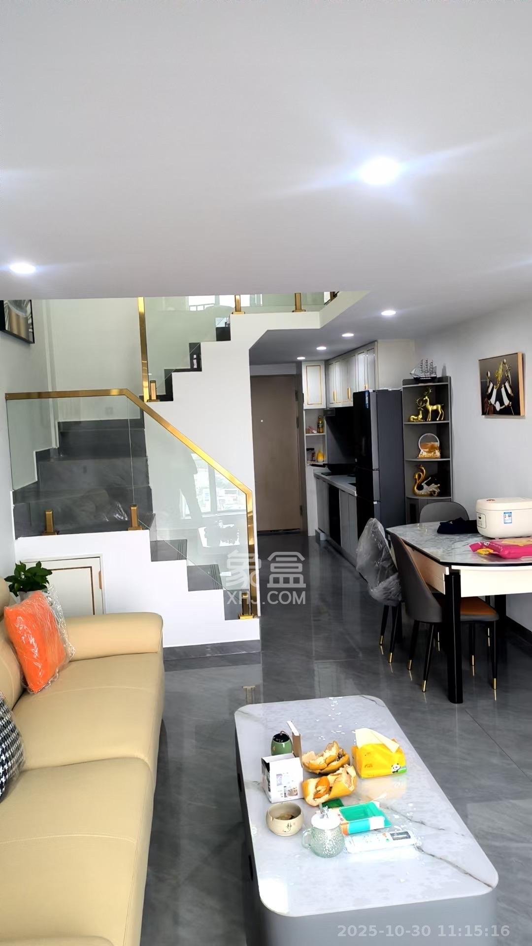 海伦春天  2室2厅1卫    1700.0元/月