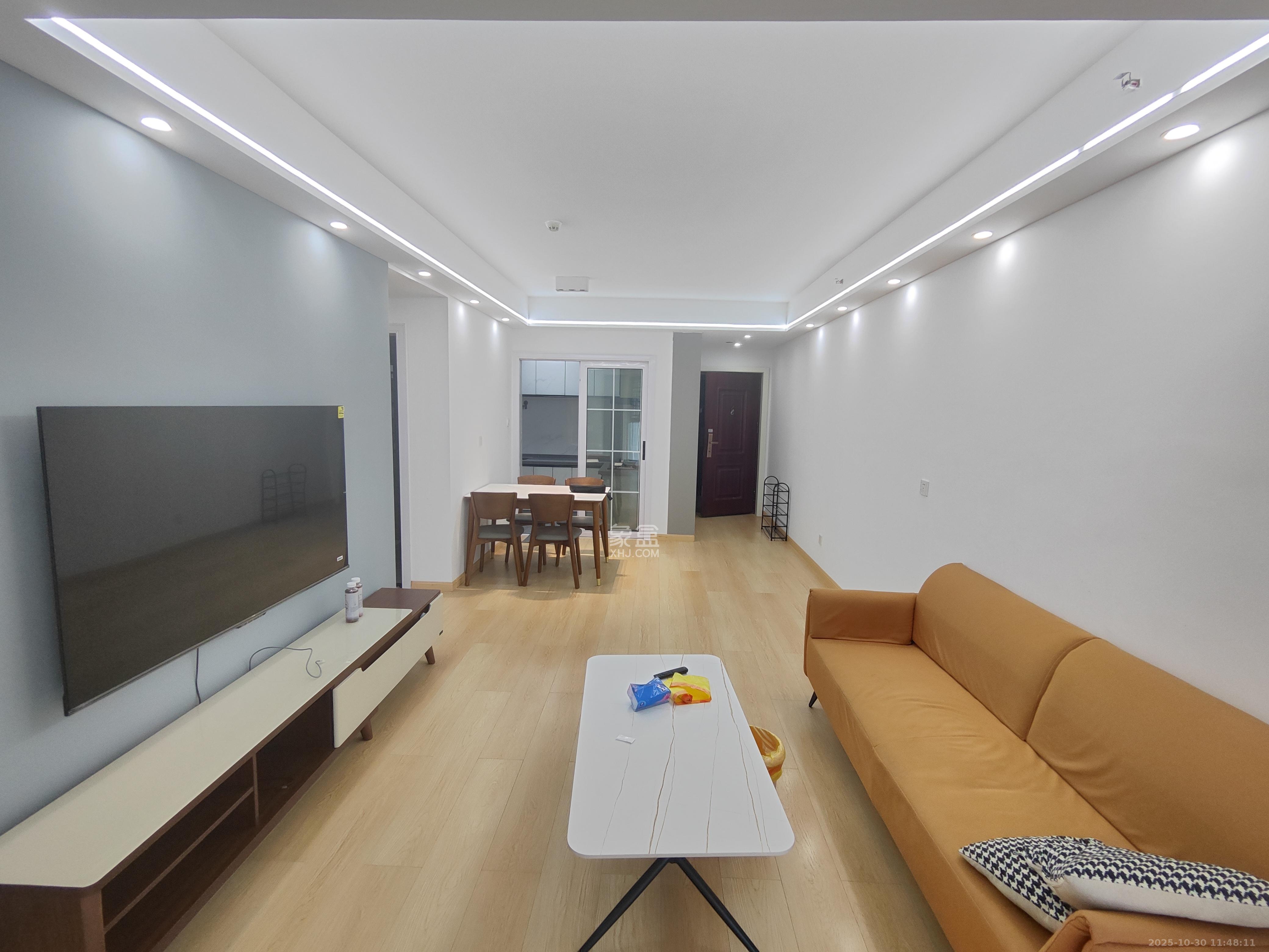 天健城  2室1厅1卫    3500.0元/月 天健城  2室1厅1卫    3500.0元/月室内图