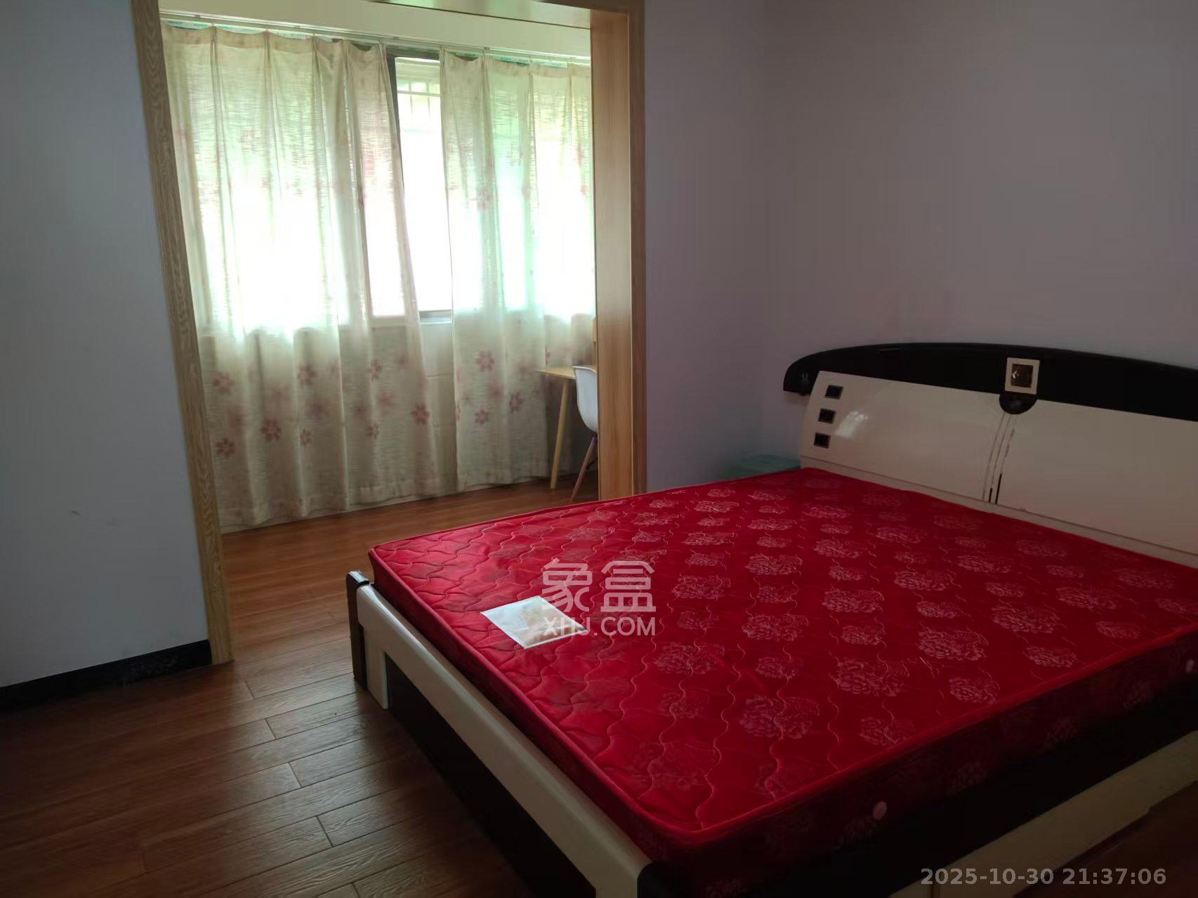 兴联创新小区  1室0厅0卫    1500.0元/月 兴联创新小区  1室0厅0卫    1500.0元/月室内图