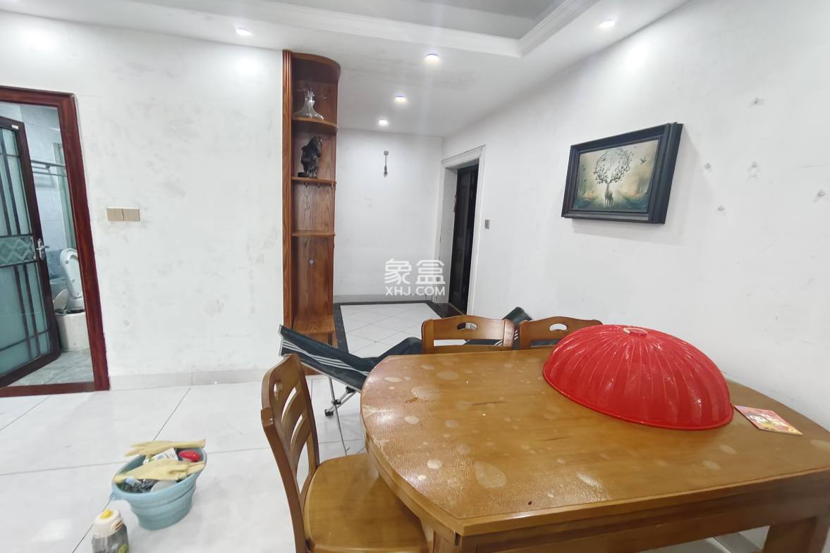 申鑫国际广场 3室2厅1卫 2800.0元/月 申鑫国际广场 3室2厅1卫 2800.0元/月室内图