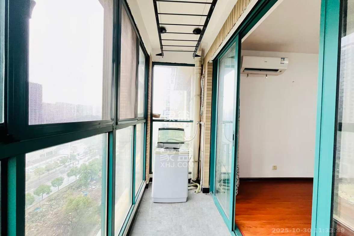 克拉美丽山庄(晟领国际)  2室2厅1卫    2100.0元/月 克拉美丽山庄(晟领国际)  2室2厅1卫    2100.0元/月室内图