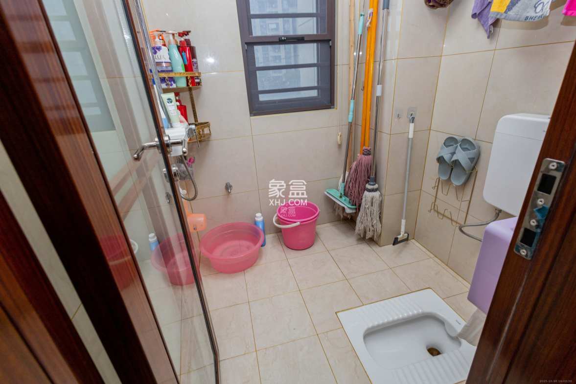 龙湖碧桂园天宸原著 1室0厅0卫 258.0万 龙湖碧桂园天宸原著 1室0厅0卫 258.0万卫生间