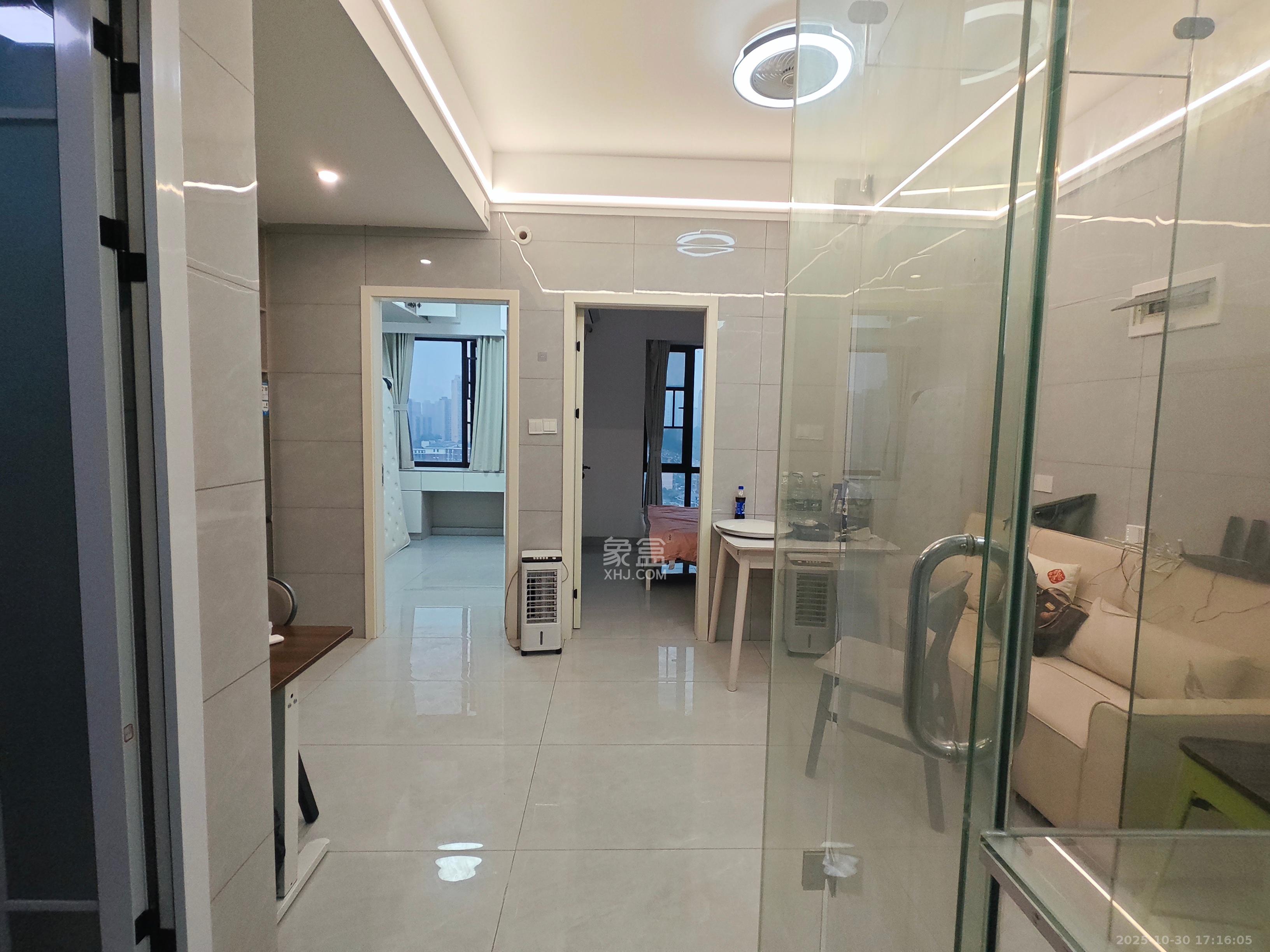 鄱阳汇金中心  1室0厅0卫    1800.0元/月室内图