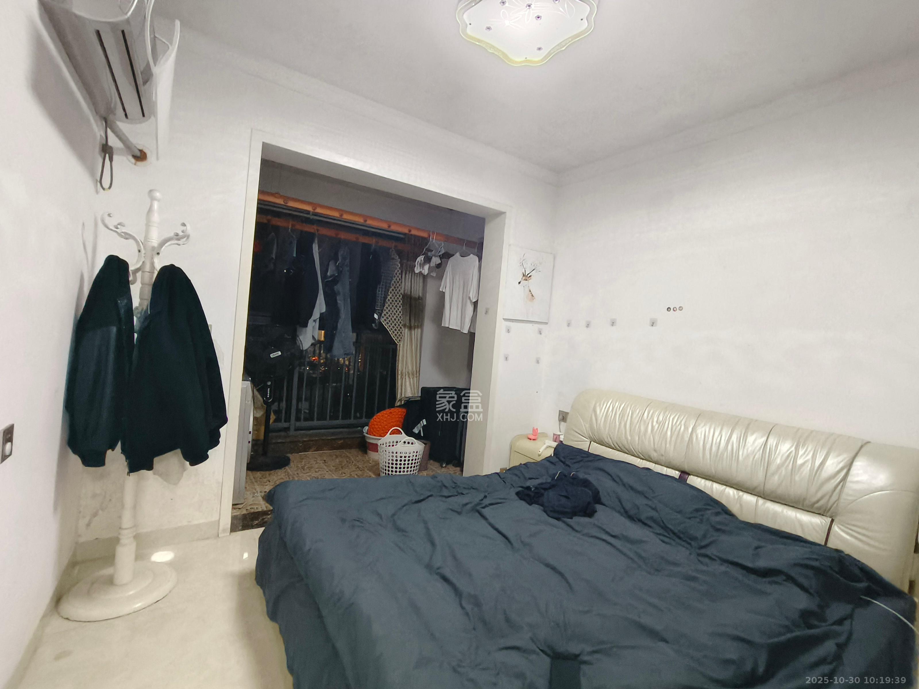 荣盛花语馨苑  3室1厅0卫    2500.0元/月 荣盛花语馨苑  3室1厅0卫    2500.0元/月室内图