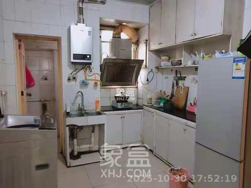 解放四村教工宿舍(裕南街190号)  2室1厅1卫    1400.0元/月 解放四村教工宿舍(裕南街190号)  2室1厅1卫    1400.0元/月室内图