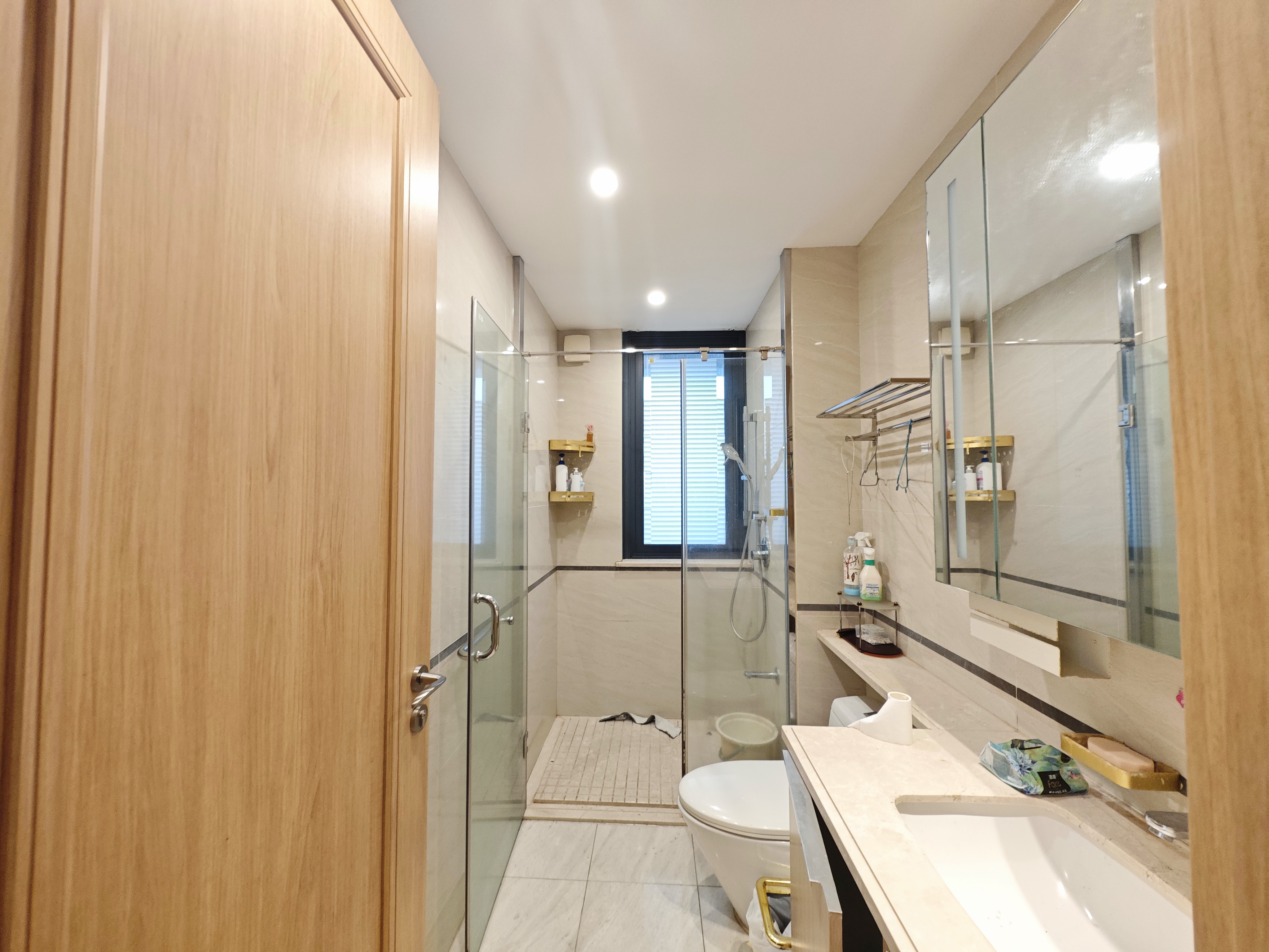 龙兴公馆  3室2厅2卫    7000.0元/月室内图