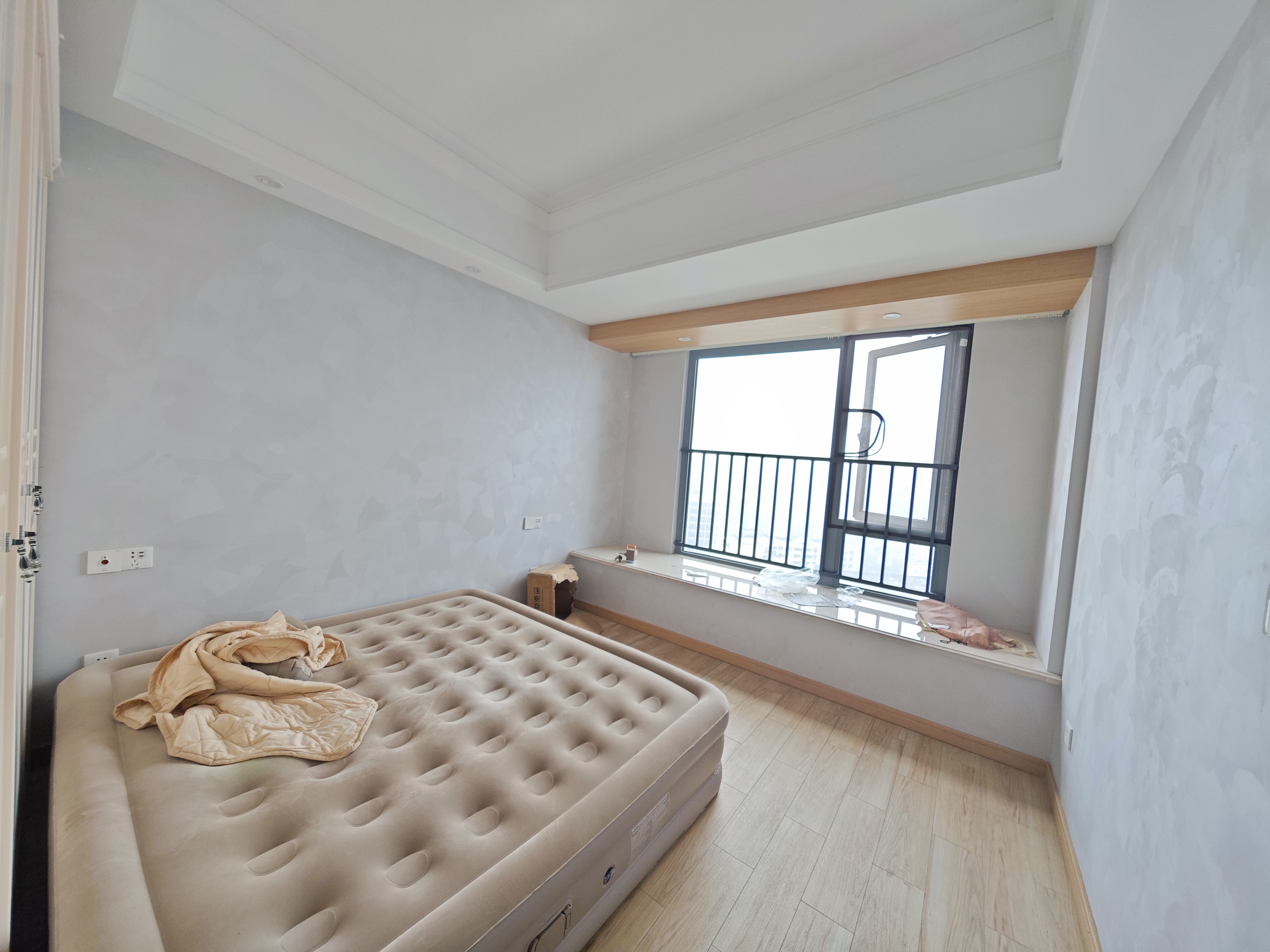 龙兴公馆 3室2厅2卫 7000.0元/月 龙兴公馆 3室2厅2卫 7000.0元/月室内图