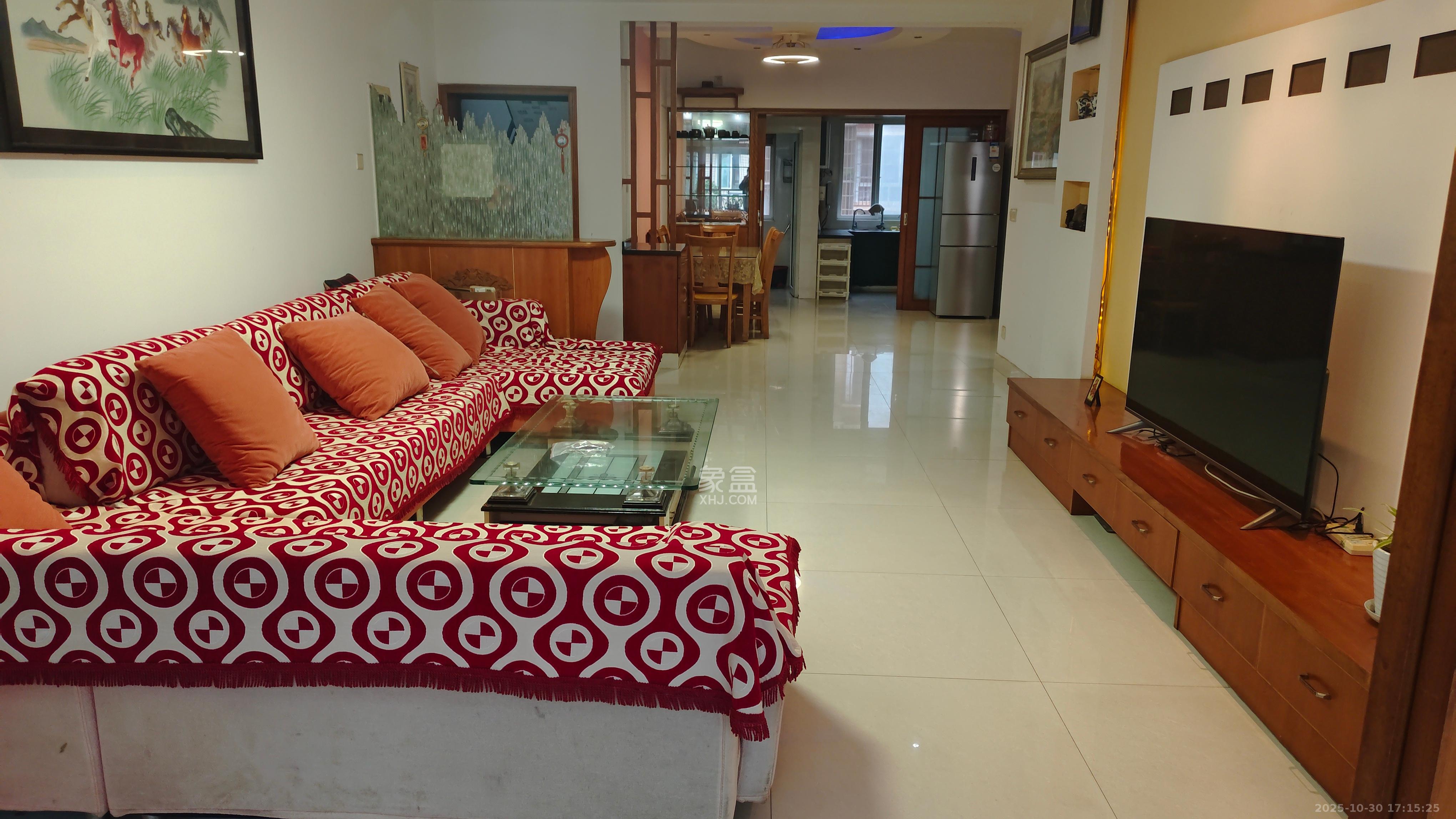 星城国际  3室2厅1卫    1700.0元/月