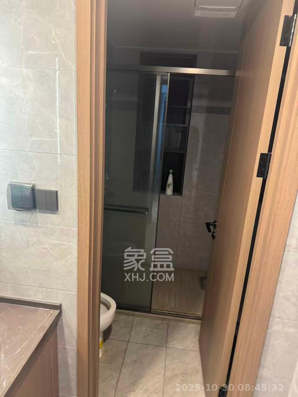 金地峯范  4室2厅1卫    3400.0元/月 金地峯范  4室2厅1卫    3400.0元/月室内图