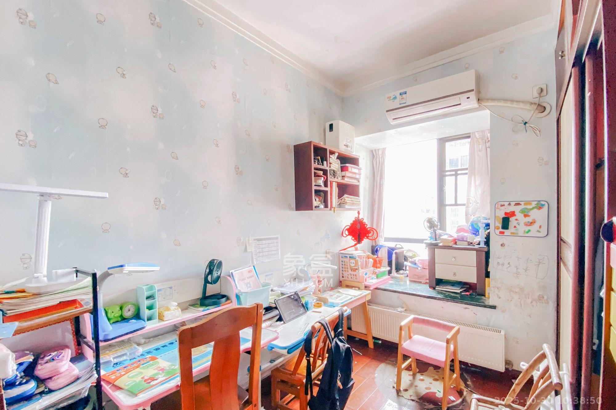 金麓国际  3室1厅1卫    2800.0元/月室内图