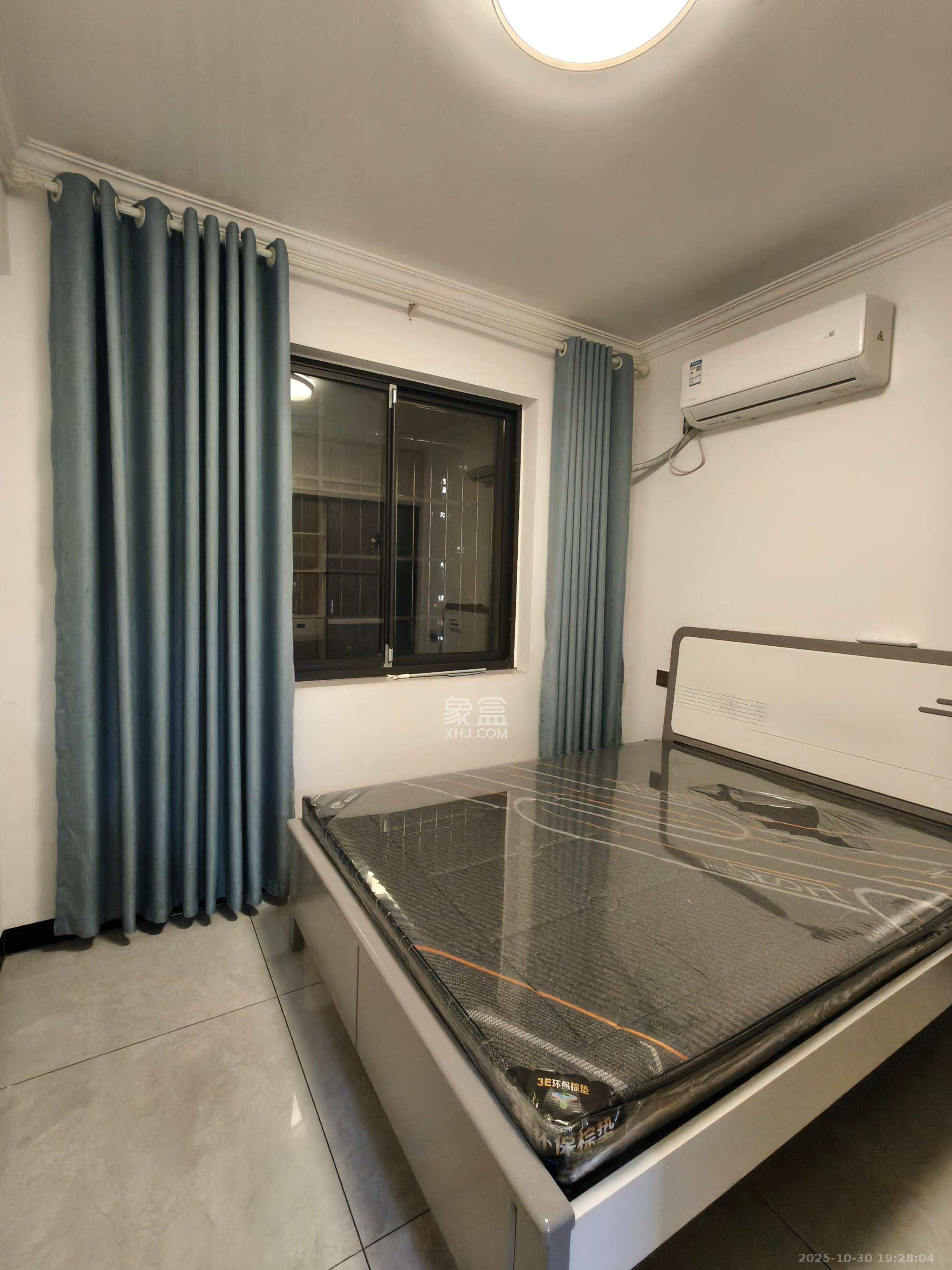 星城新宇川河苑  3室2厅2卫    2400.0元/月室内图