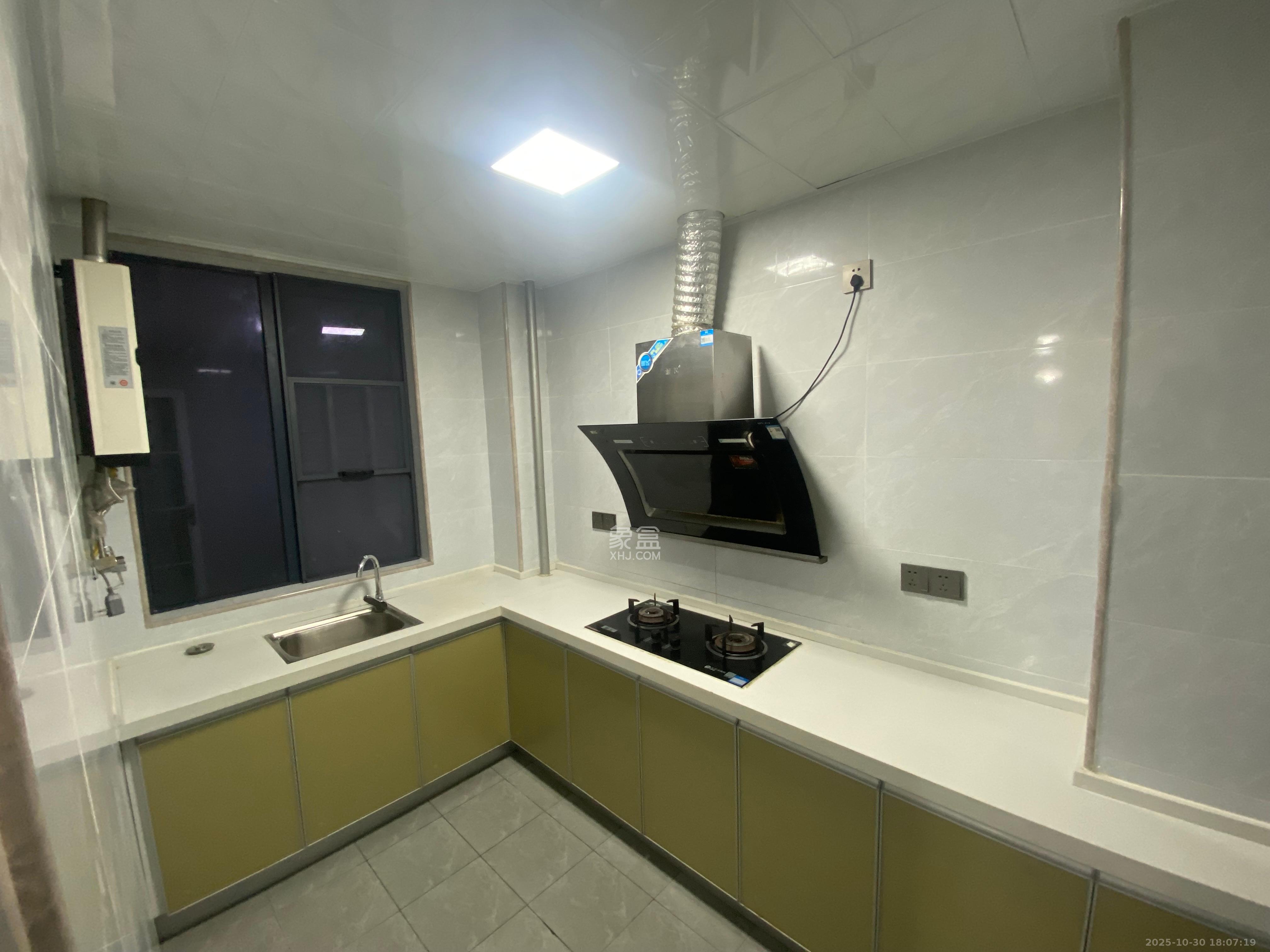 红星国际公馆  4室2厅1卫    3100.0元/月室内图